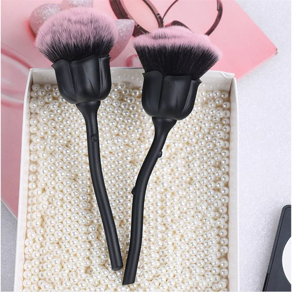 🌸 Elegant Floral Makeup Brush – Beauty Meets Artistry