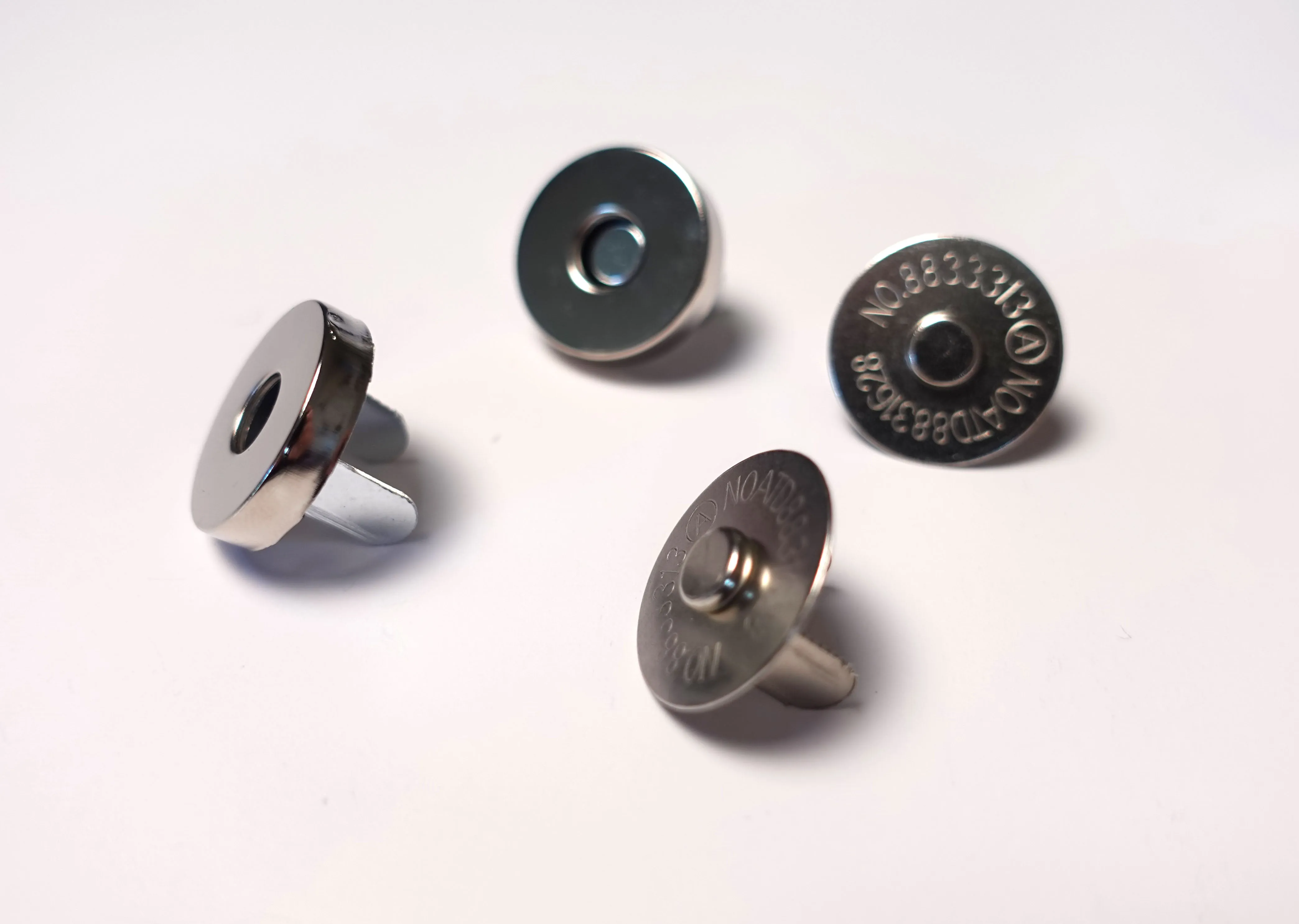 14mm Magnetic Snap Set of 2