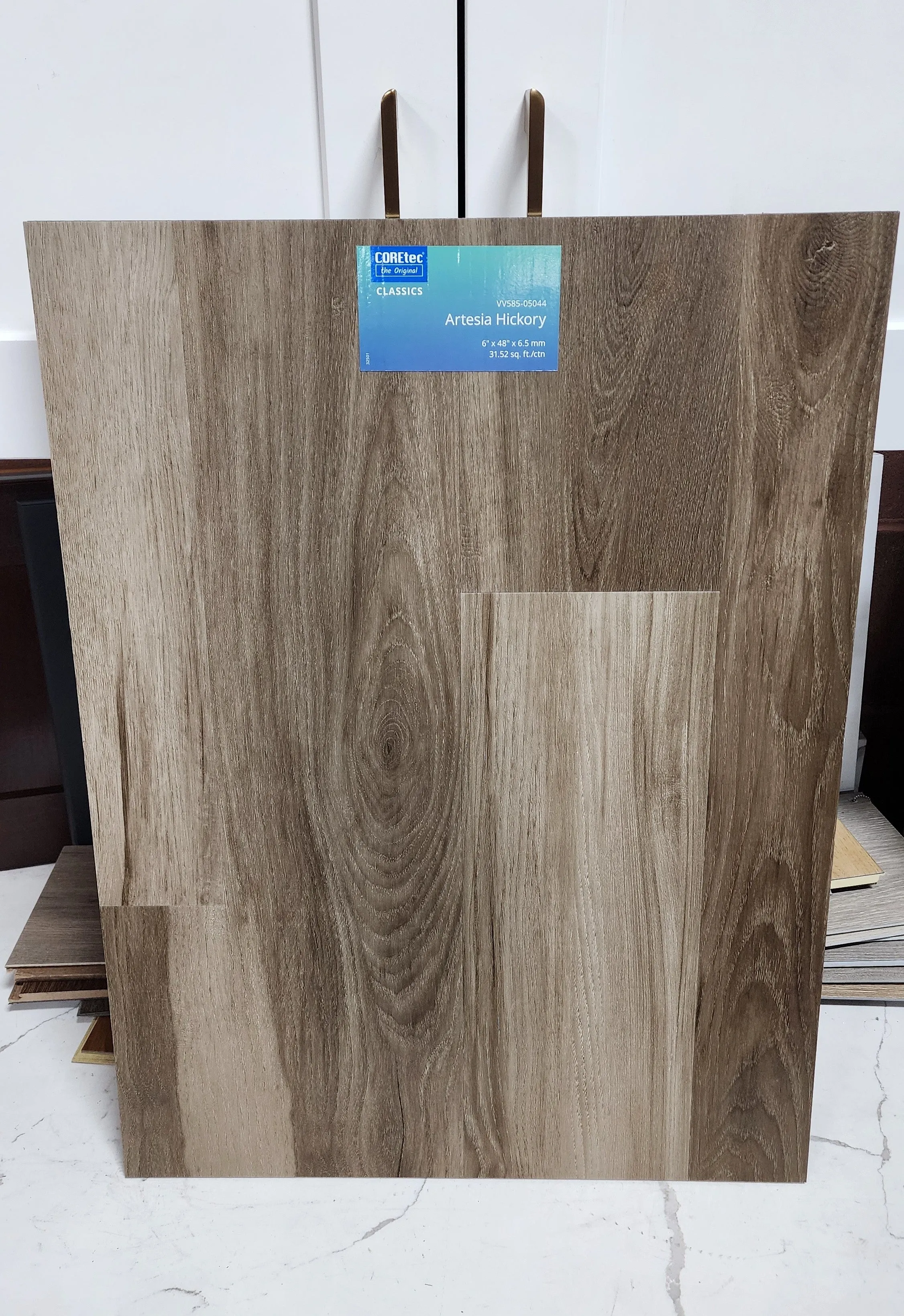 Artesia Hickory - Coretec vv585 Original Classics