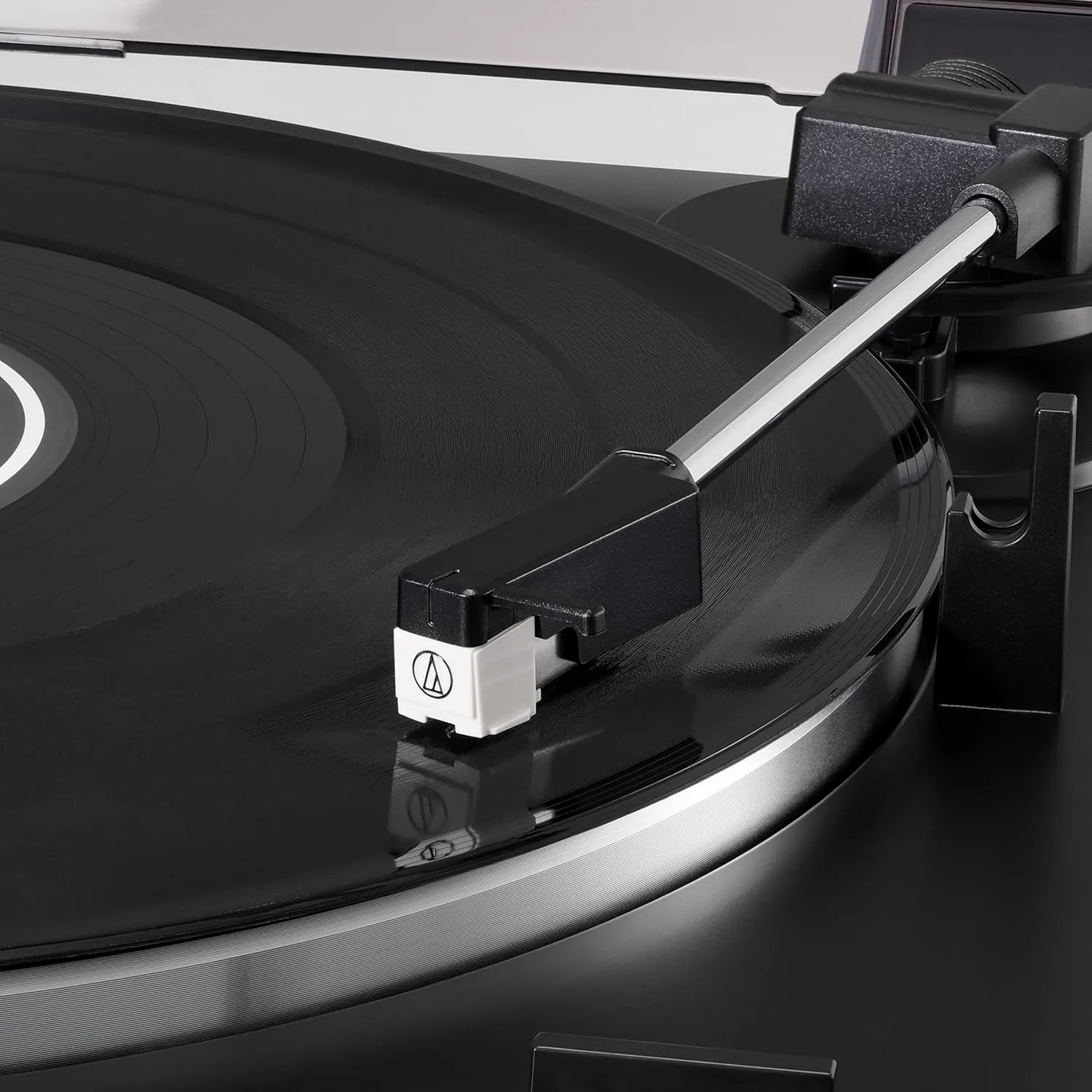 Audio-Technica AT-LP60X-BK Fully Automatic Belt-Drive Stereo Turntable, Black, Hi-Fidelity, Plays 33 -1/3 and 45 RPM Vinyl Records, Dust Cover, Anti-Resonance, Die-Cast Aluminum Platter