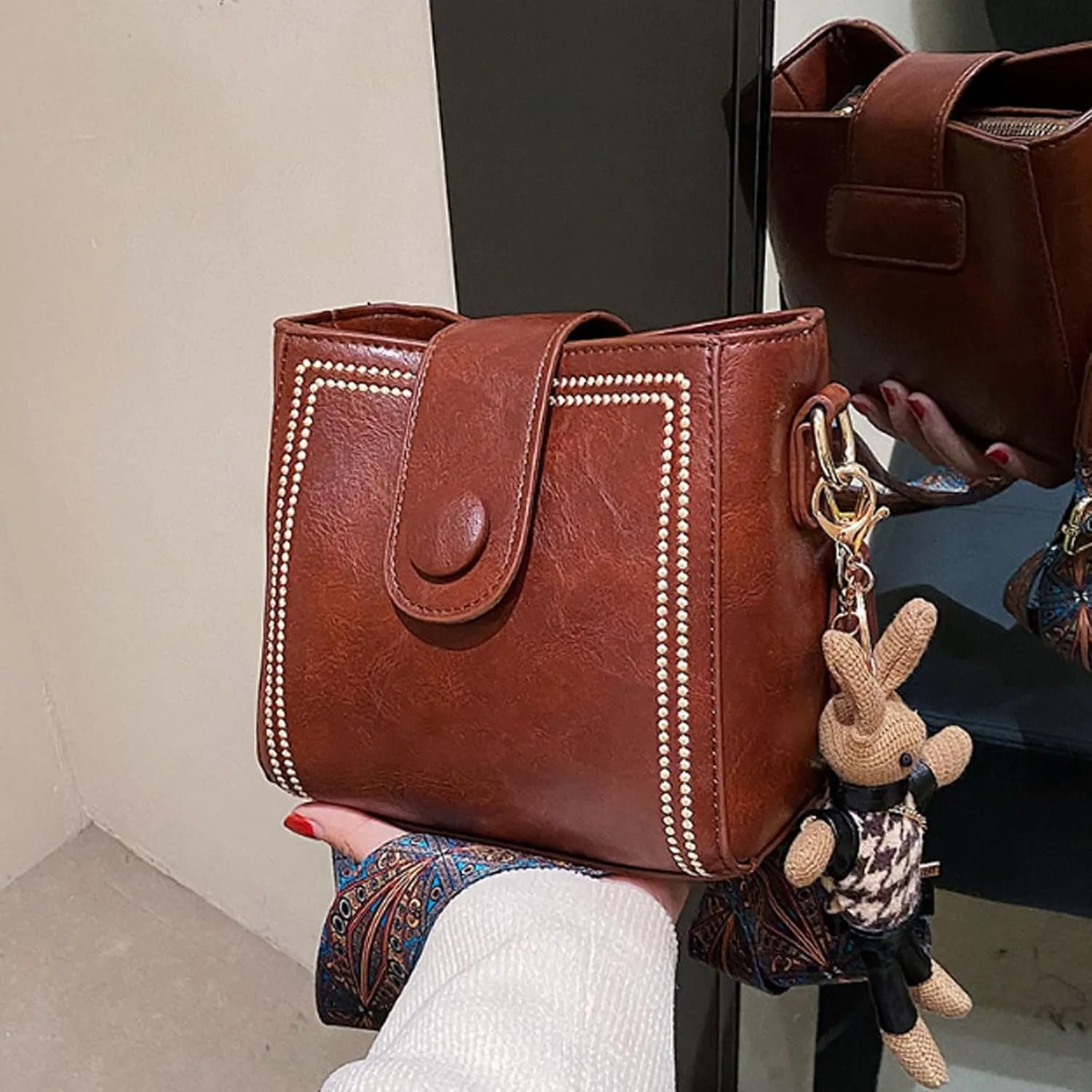 Bucket Bag, Vintage Fashion Bag with Wide Adjustable Shoulder Strap, Vintage Small Bucket for Women