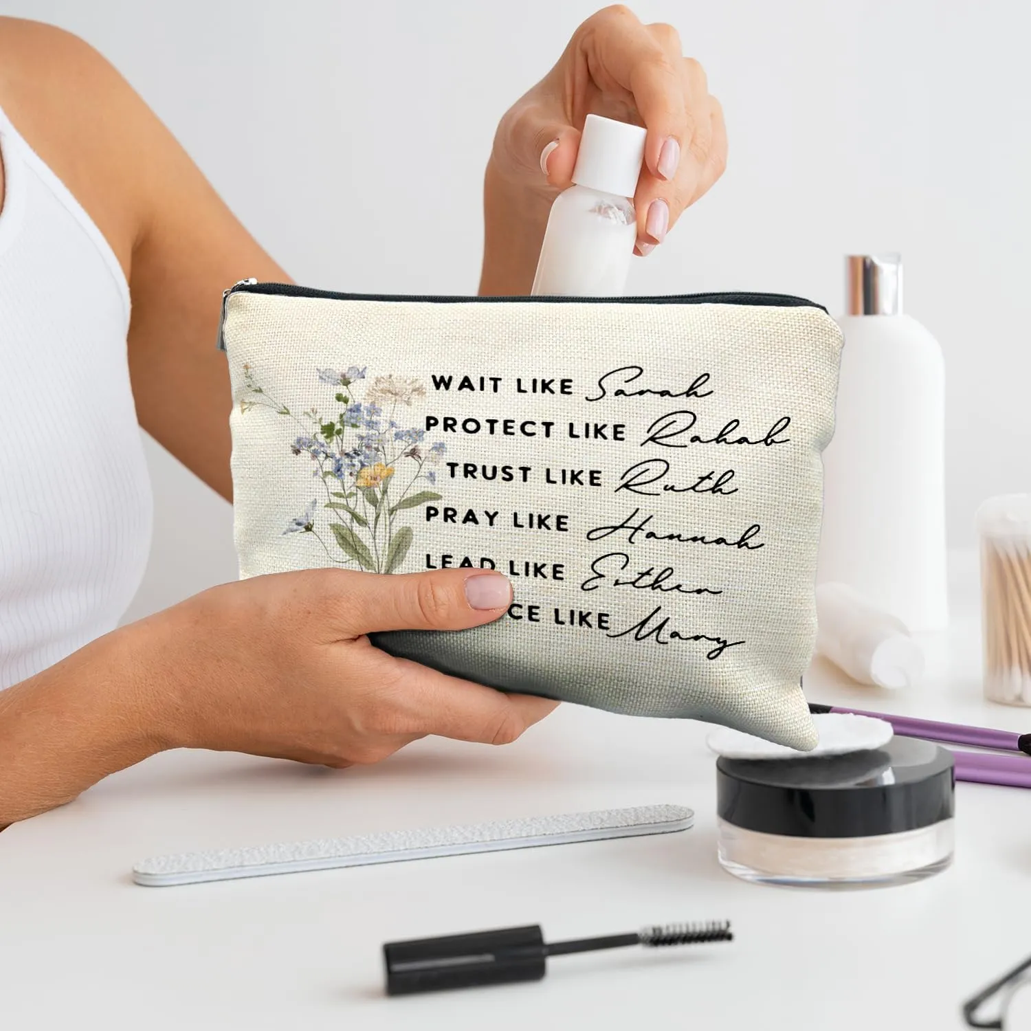 Christian Gifts for Women - Christian Makeup Cosmetic Bags for Women, Women of the Bible Floral Makeup Bag for Purse, Bible Verse Gifts, Gifts for Christian Women, purple