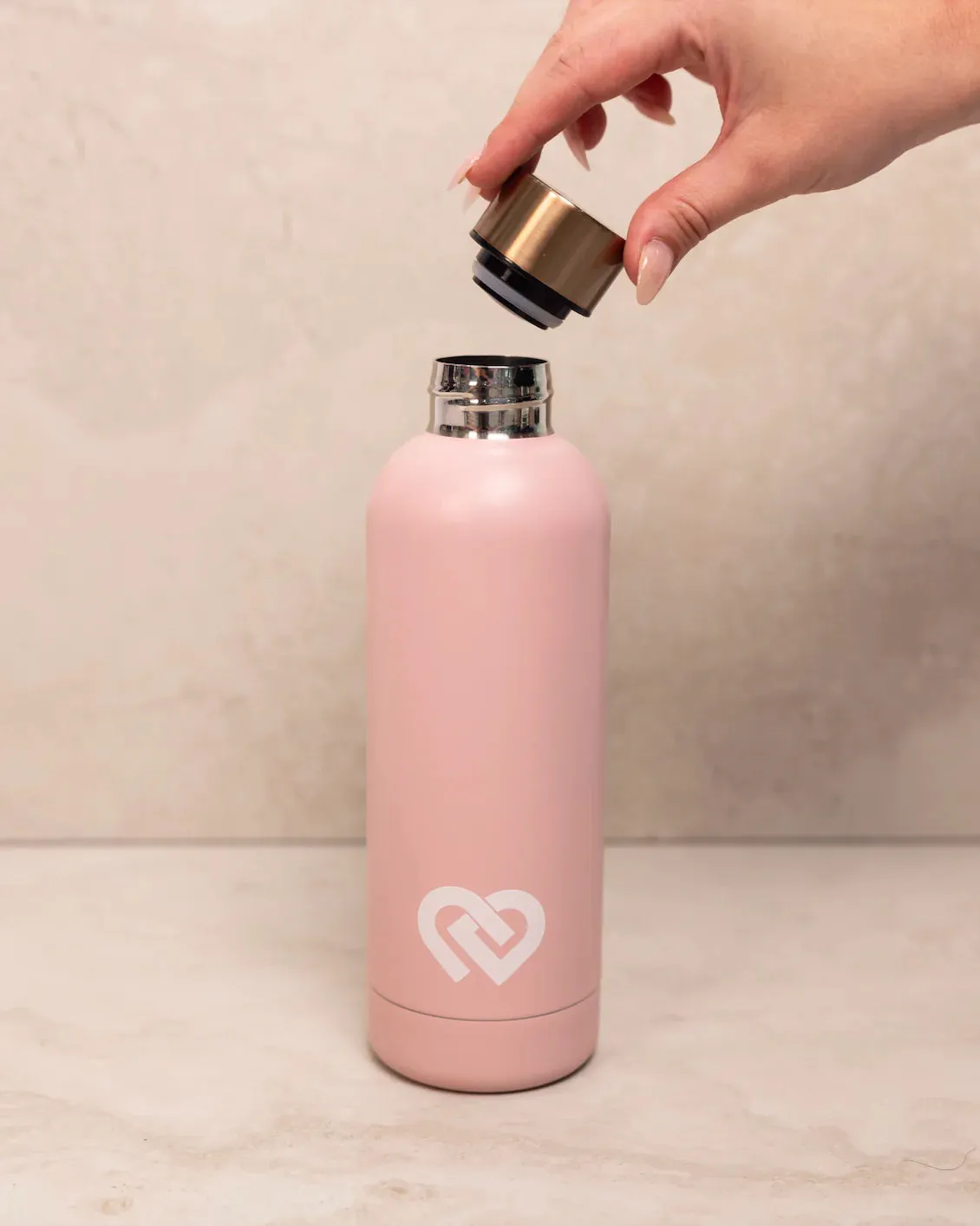 Claudia Dean World Power Bottle - Strawberry