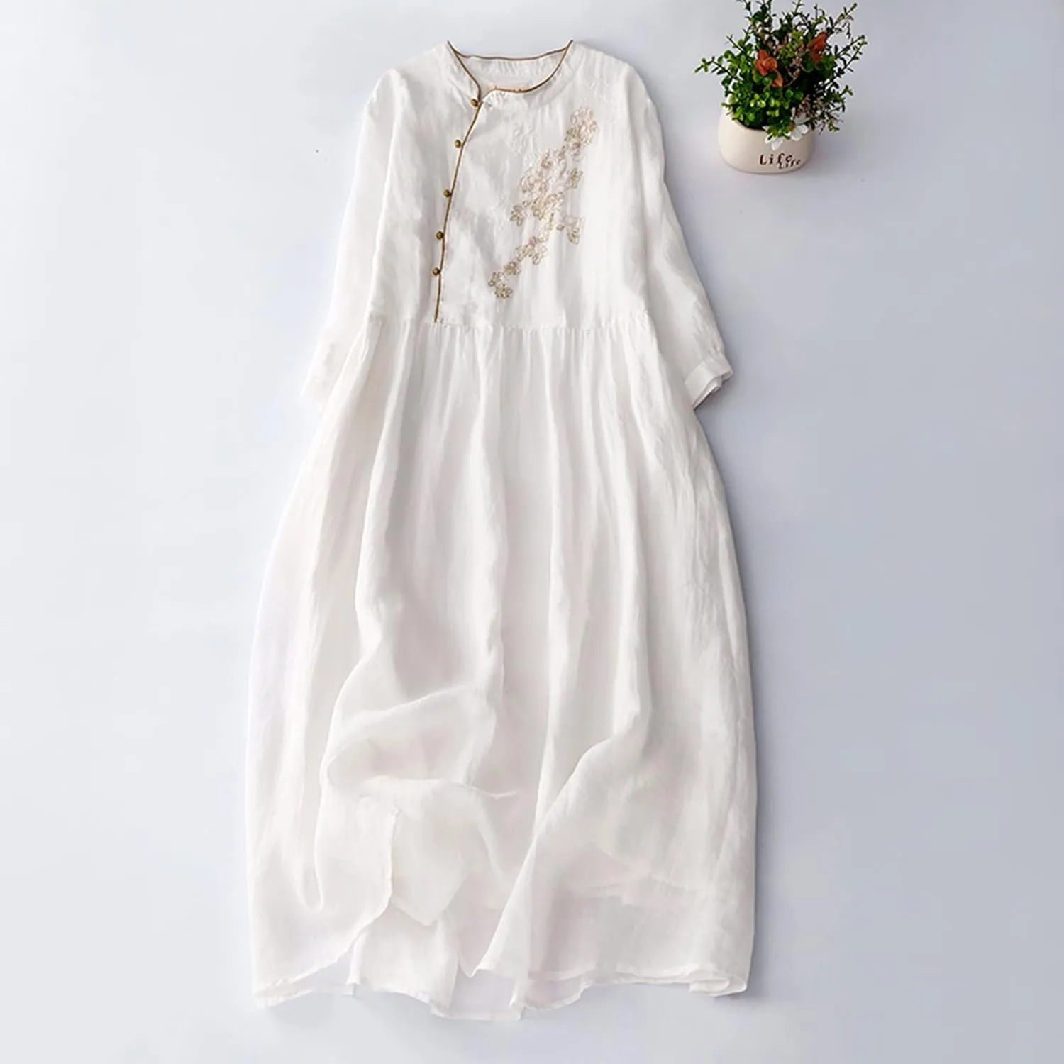 Cotton Linen Cheongsam Qipao Loose Chinese Style Dress for Women Vintage Floral Embroidery 3/4 Sleeve Swing Midi Dress