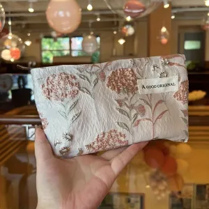 Elegant Floral Organizer