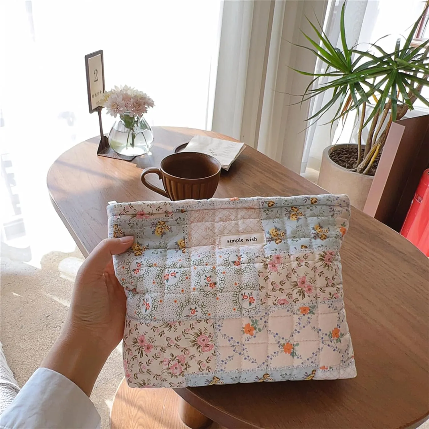 Floral Makeup Bag Large Cotton Quilted Cosmetic Makeup Bag Organizer, Aesthetic Portable Pouch Purse Toiletry Bag for Women Girls Travel accessories(Blue Floral-L)