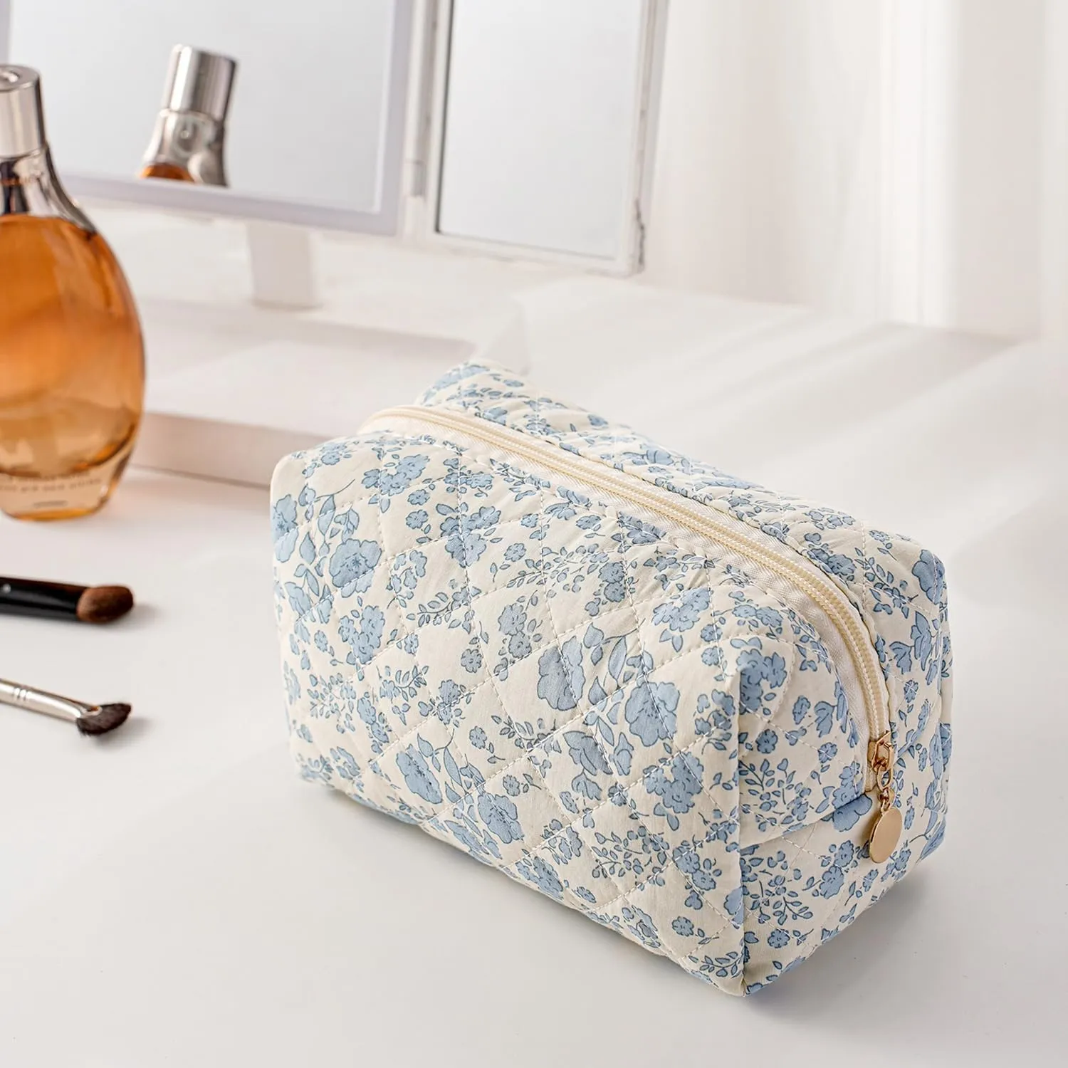 Gleyemor 2 Pieces Quilted Makeup Bag, Cute Floral Cosmetic Bag for Women, Cotton Make Up Bag Set, Flower Travel Toiletry Bag Tote Bag Organizer (Blue Floral  Blue Bowknot)