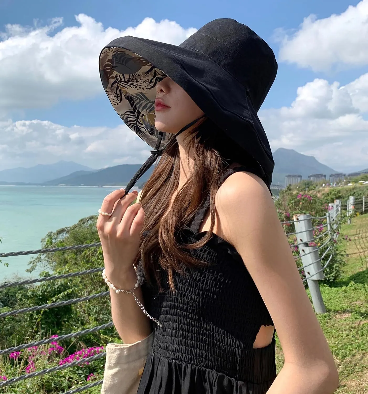HUAMULAN Women Wide Brim Summer Sun Hat Wired Edge Beach Bucket Fishing Hats Reversible Foldable Travel UV Protection