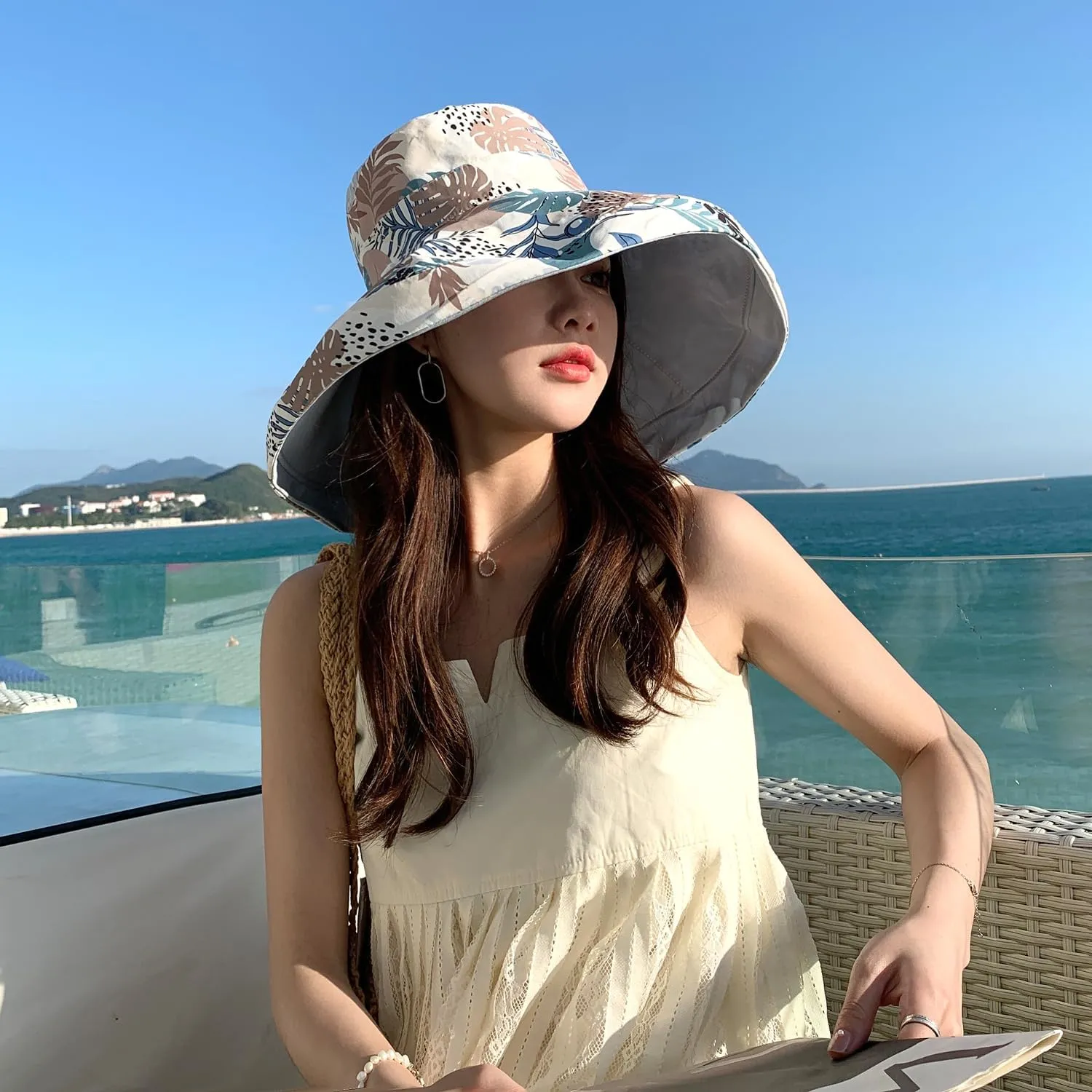 HUAMULAN Women Wide Brim Summer Sun Hat Wired Edge Beach Bucket Fishing Hats Reversible Foldable Travel UV Protection