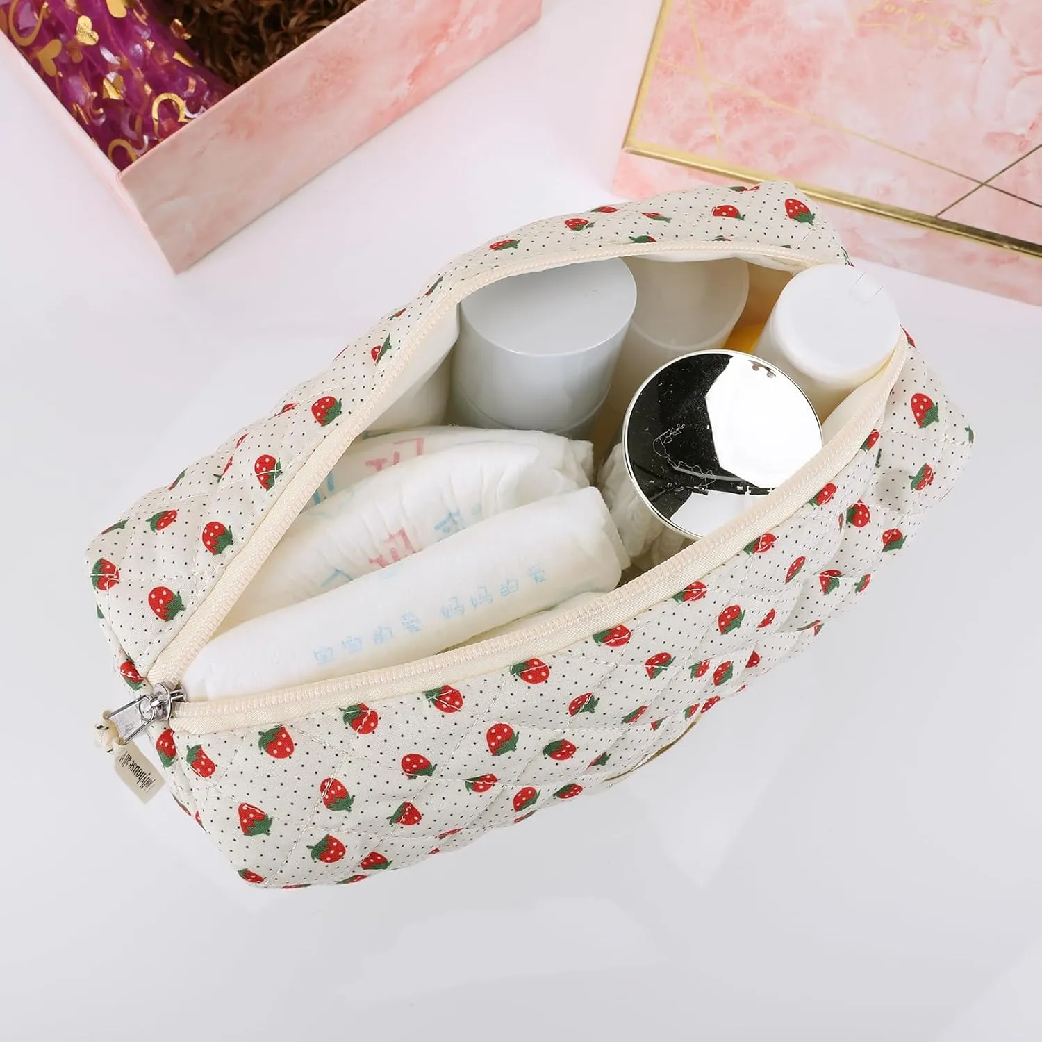 Juoxeepy Quilted Makeup Bag Floral Cotton Cosmetic Bag Jolly House Toiletry Bag Coquette Aesthetic Makeup Bag Cosmetic