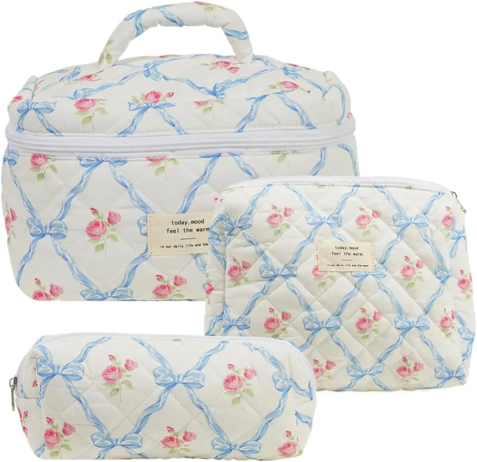 Juoxeepy Quilted Makeup Bag Floral Cotton Cosmetic Bag Jolly House Toiletry Bag Coquette Aesthetic Makeup Bag Cosmetic