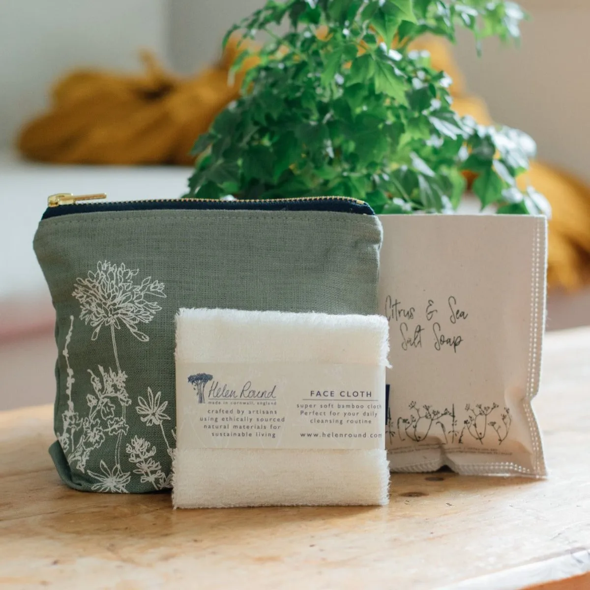 Linen Makeup Bag Gift Set