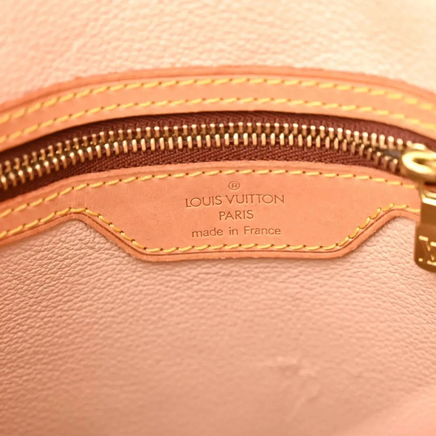 Louis Vuitton Monogram Canvas Petit Bucket Bag 23