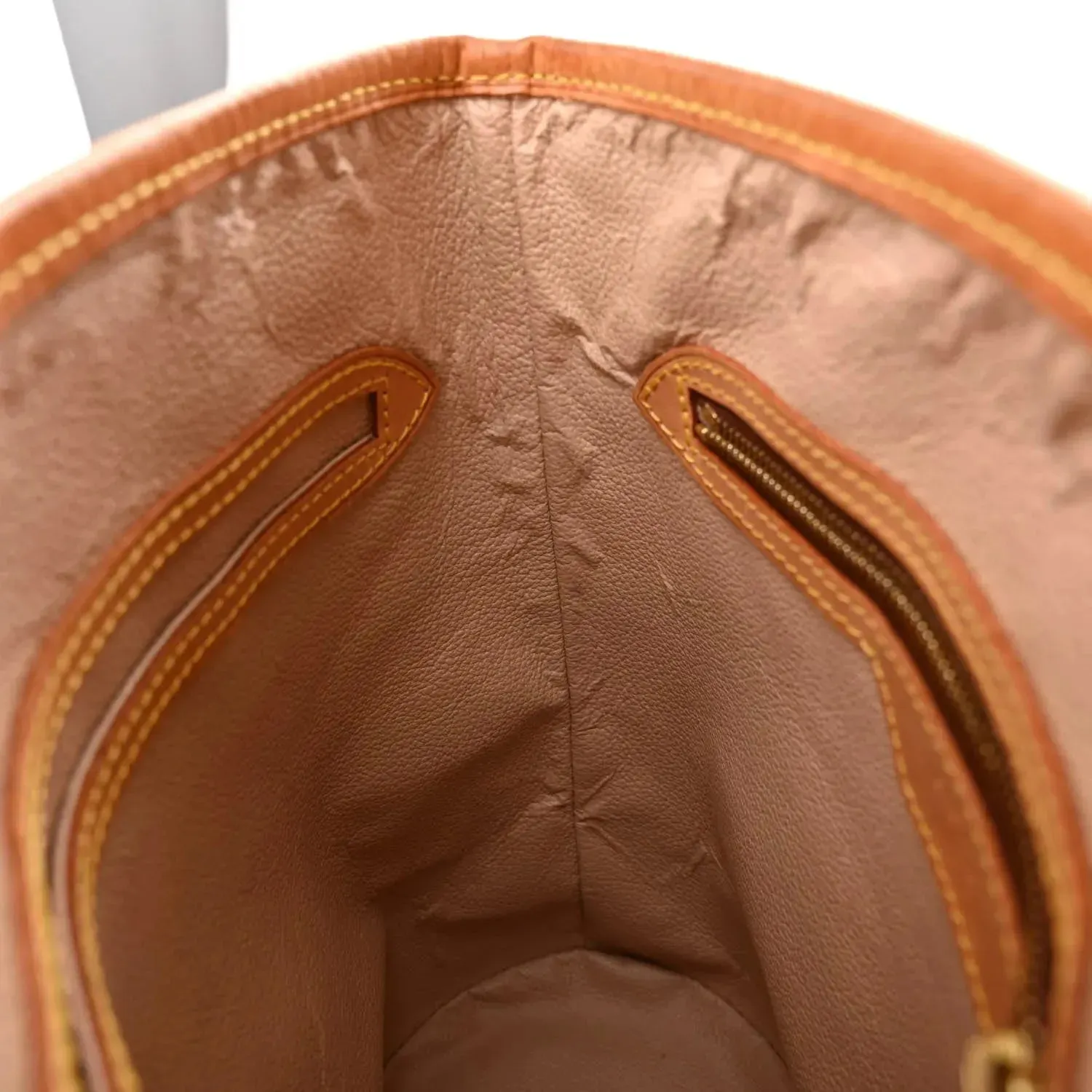 Louis Vuitton Monogram Canvas Petit Bucket Bag 23