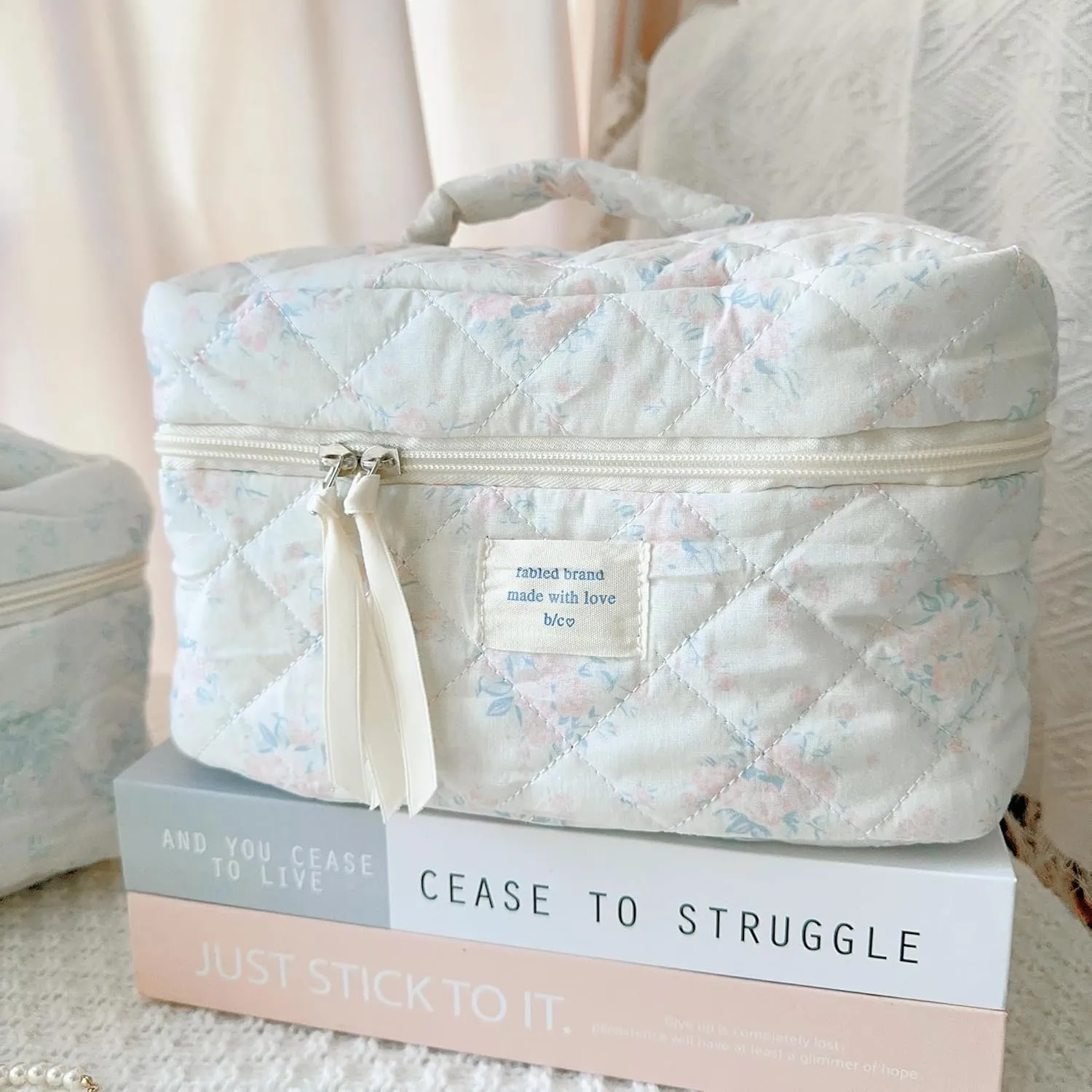 Makeup Bag Large Travel Quilted Cosmetic Makeup Bag Organizer, Floral Cotton Coquette Aesthetic Toiletry Bag for Women Girls (Pink Romantic Rose-L)
