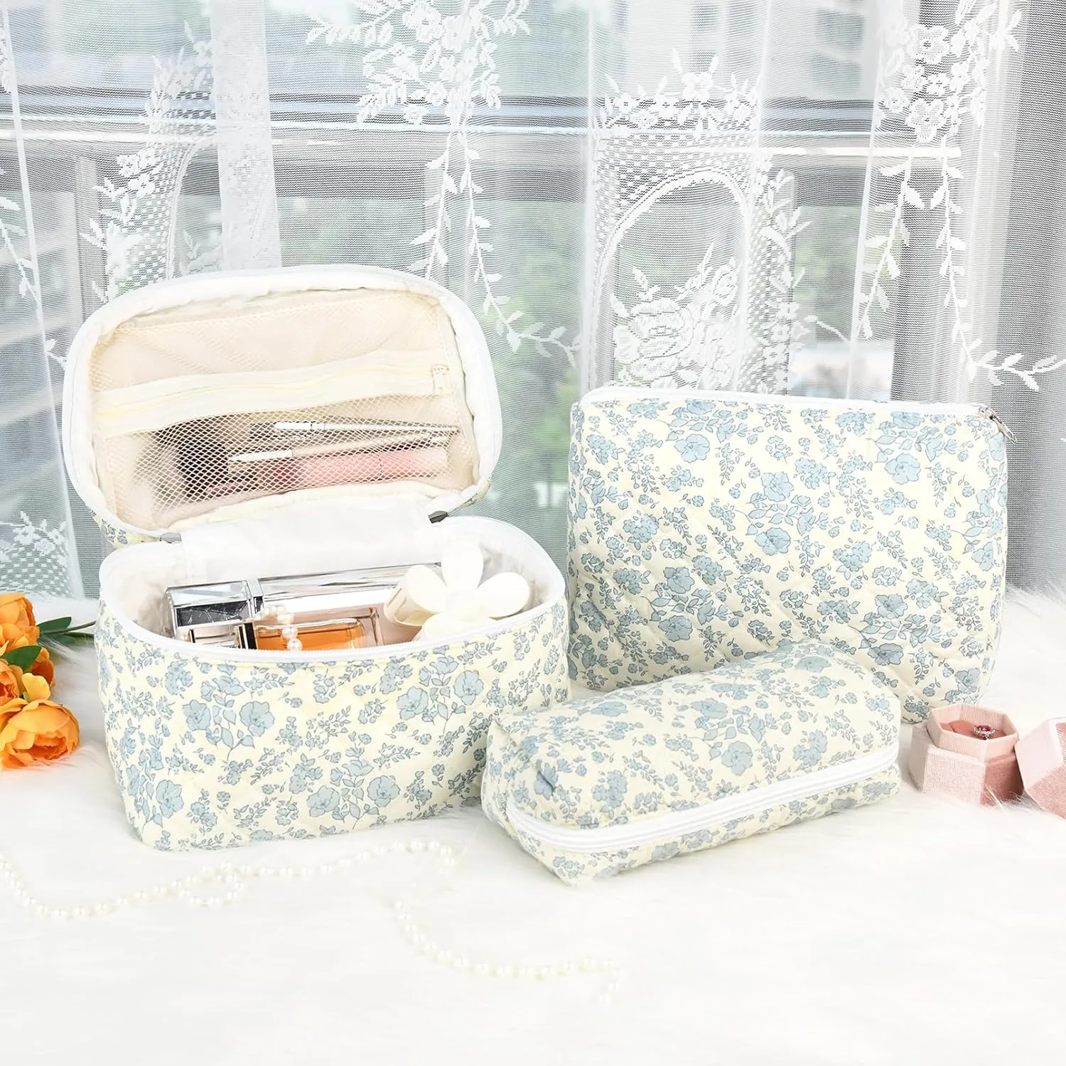 Makeup Bag Quilted Makeup Bags Set Cute Large Cosmetic Bag for Women Girls Floral Coquette Aesthetic Toiletry Bag Travel Make Up Organizer Skincare Bag