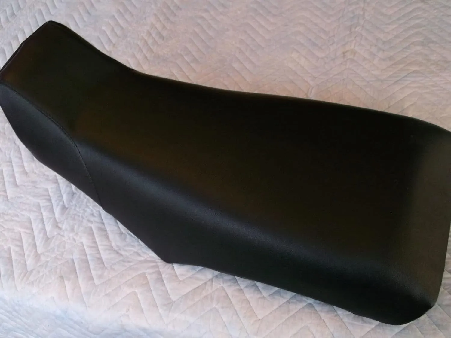 New Replacement seat cover fits TRX125 1985-86 Honda Fourtrax TRX 125 Black 308A