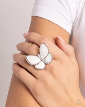 Paparazzi Ring ~ Aerial Admiration - White