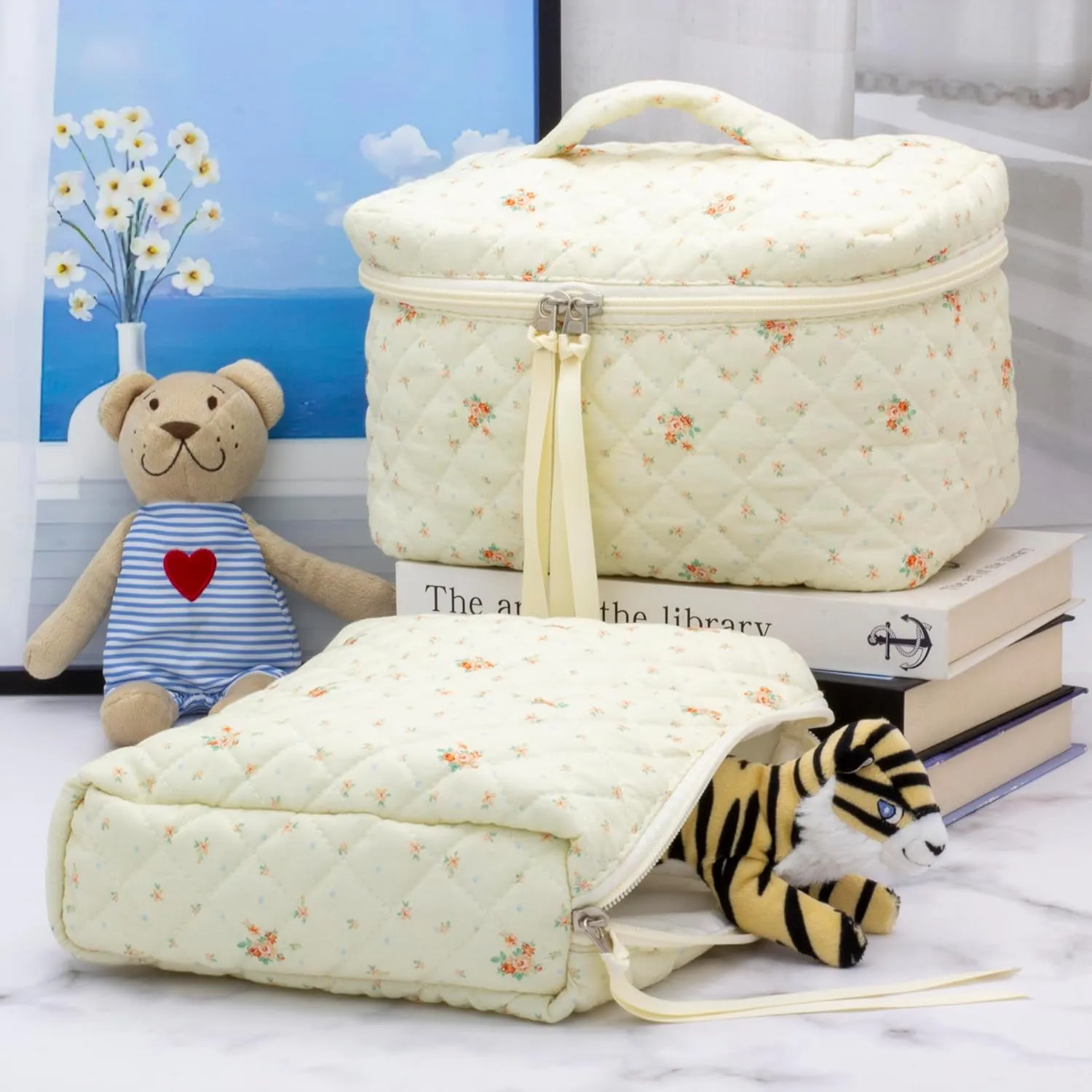 PAZIMIIK Cotton Makeup Bag for Women Large Quilted Travel Cosmetic Case Girls' Make Up Organizer,Floral White