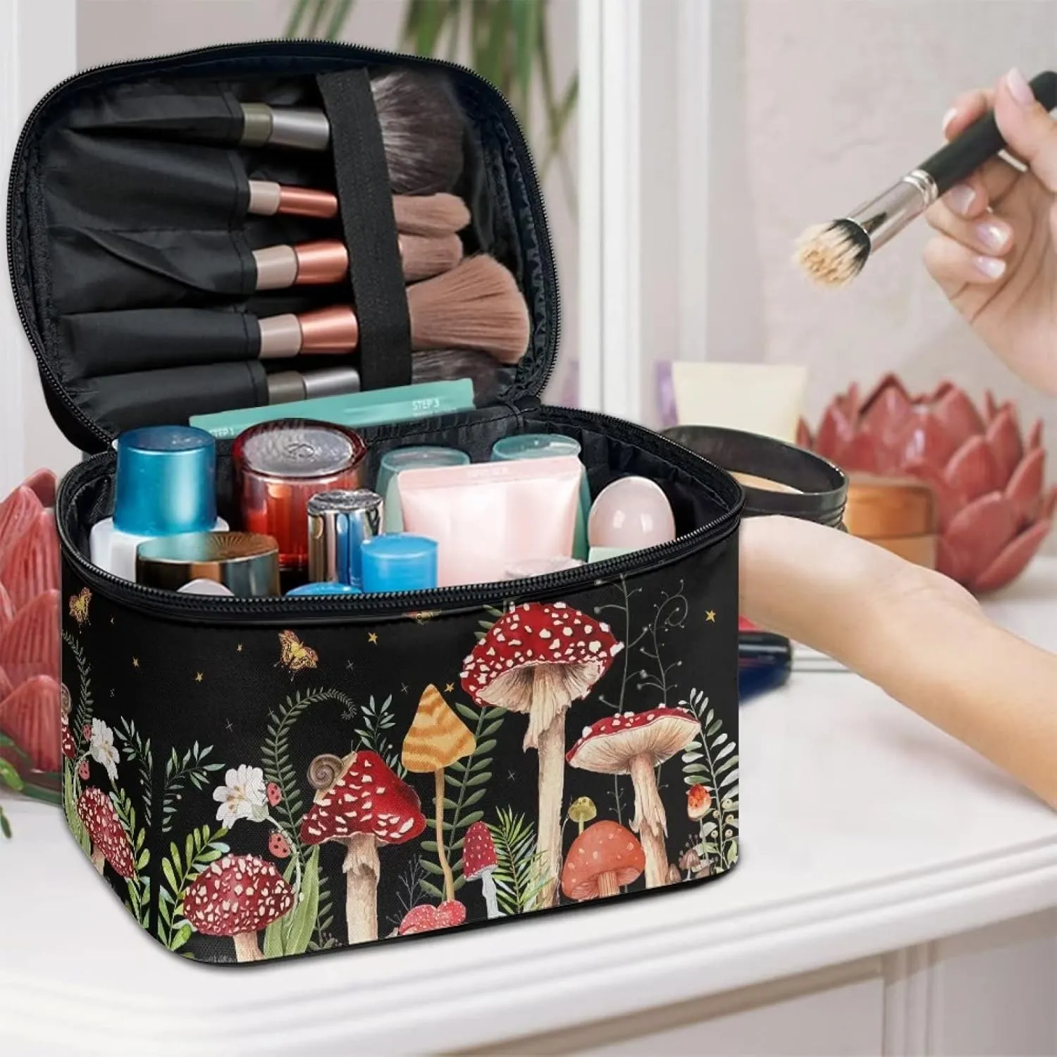 Portable Toiletry Bag Mushroom Snail Moth Floral Galaxy Black Make Up Case Bag Casual Cosmetic Storage Bag with Handle for Women