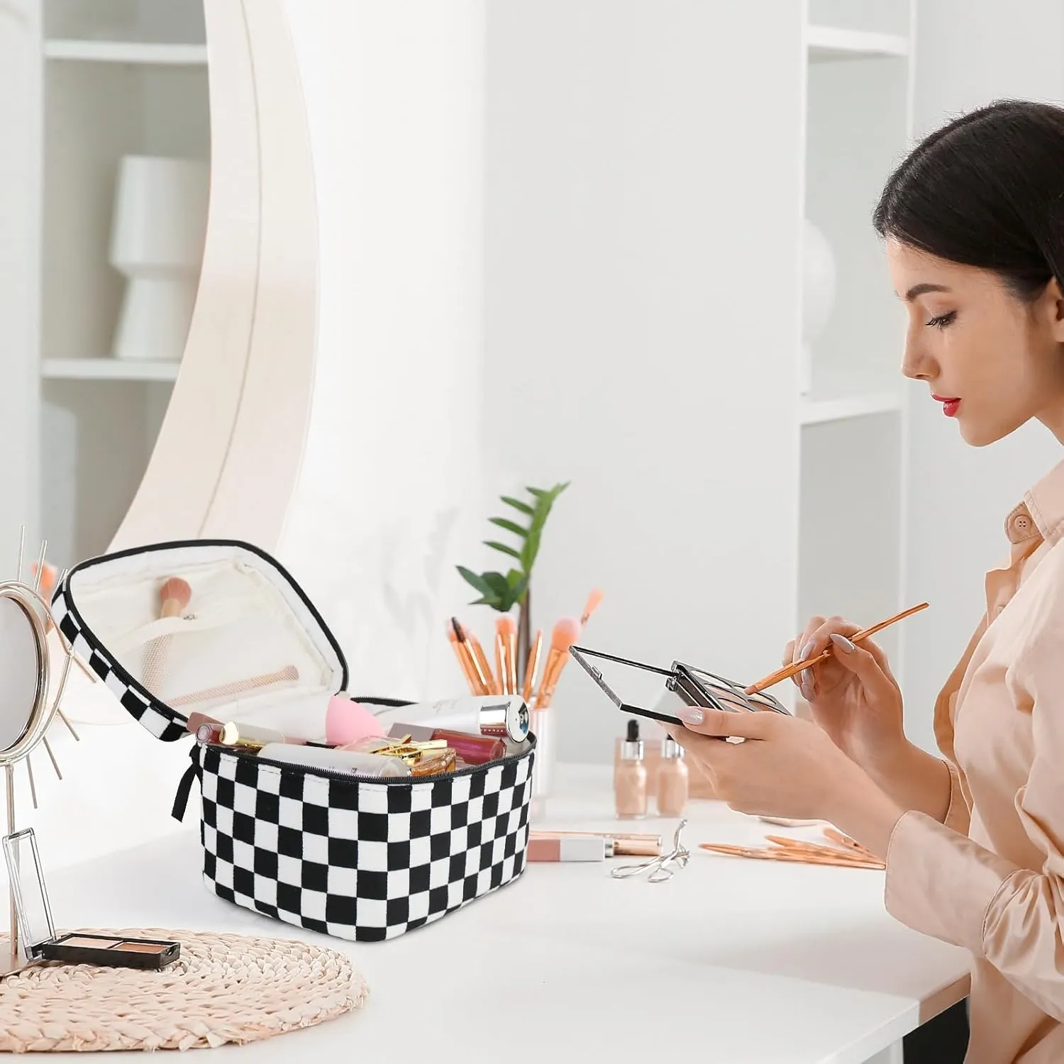 Prite Corduroy Large Travel Quilted Makeup Bag for Women Floral Cotton Cosmetic Bag Coquette Aesthetic Floral Toiletry Organizer Bag(Dark Checkerboard)