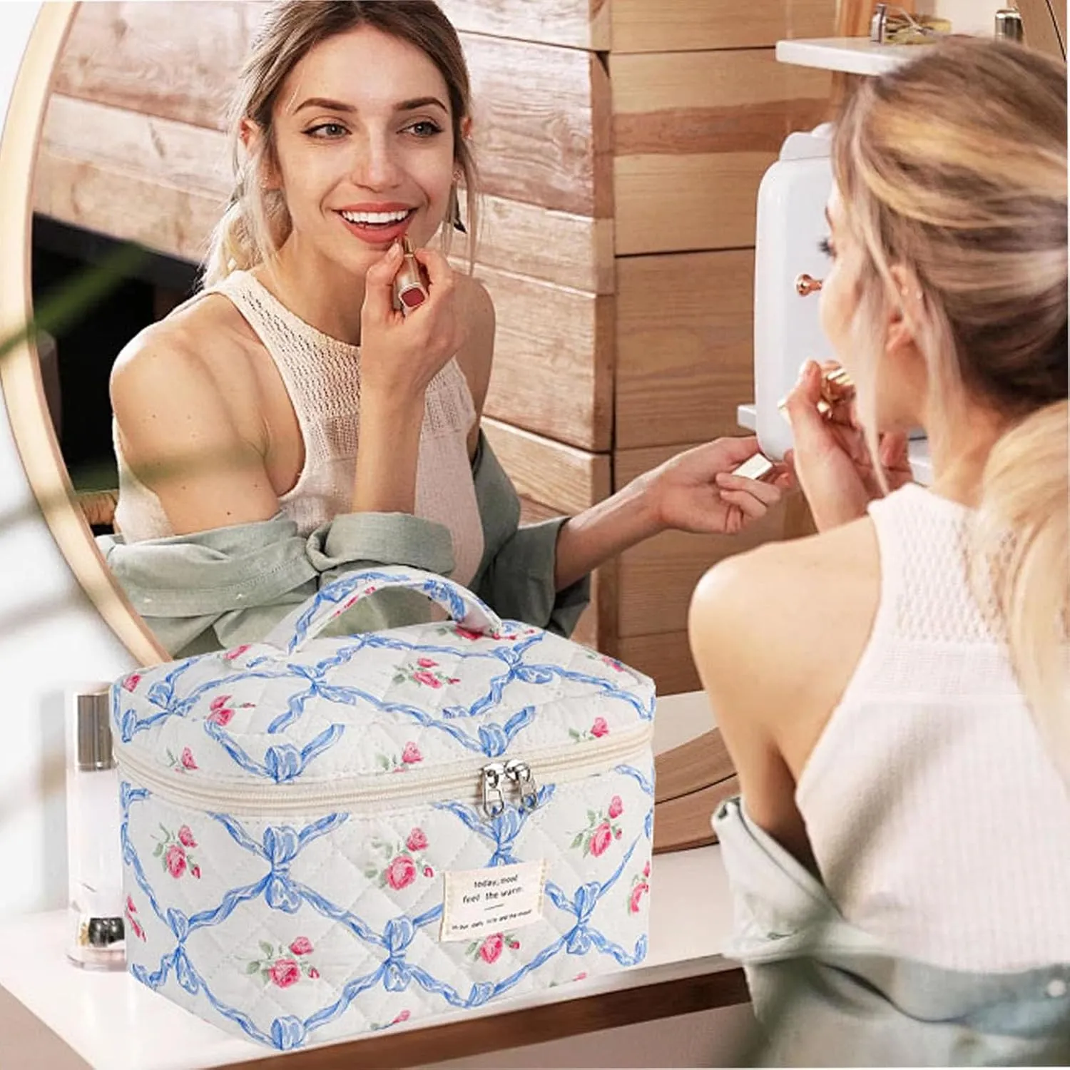 Quilted Makeup Bag, Cute Cosmetic Bags for Women,Large Floral Makeup Bag, Coquette Aesthetic Travel Toiletry Bag
