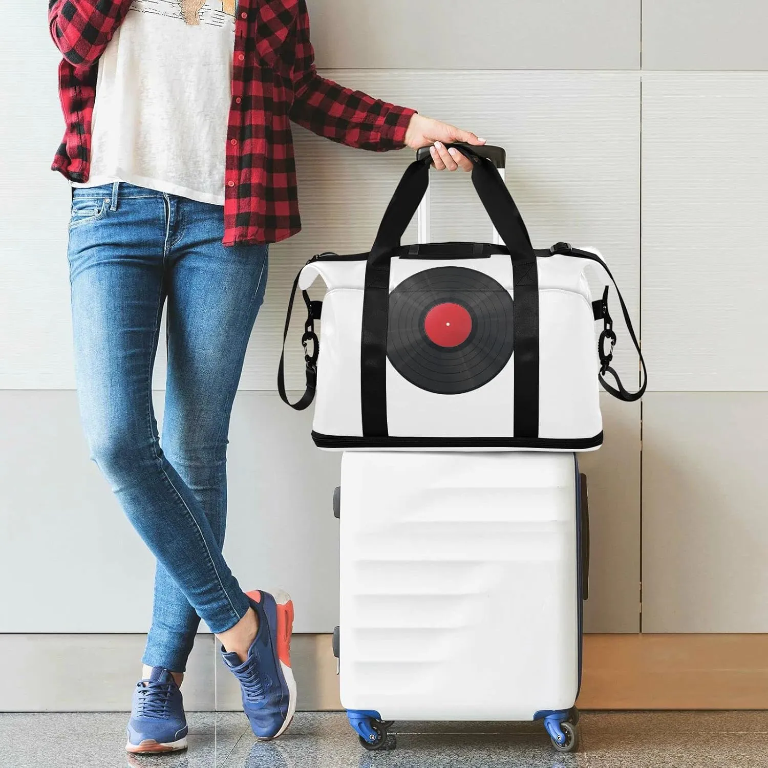 Realistic Vinyl Record CD Player Texture Black Red Pattern Gym Duffel Bag, Polyester Travel Weekender Luggage Handbag with Waterproof Pocket for Wet Items, Unisex Foldable Tote for Sports