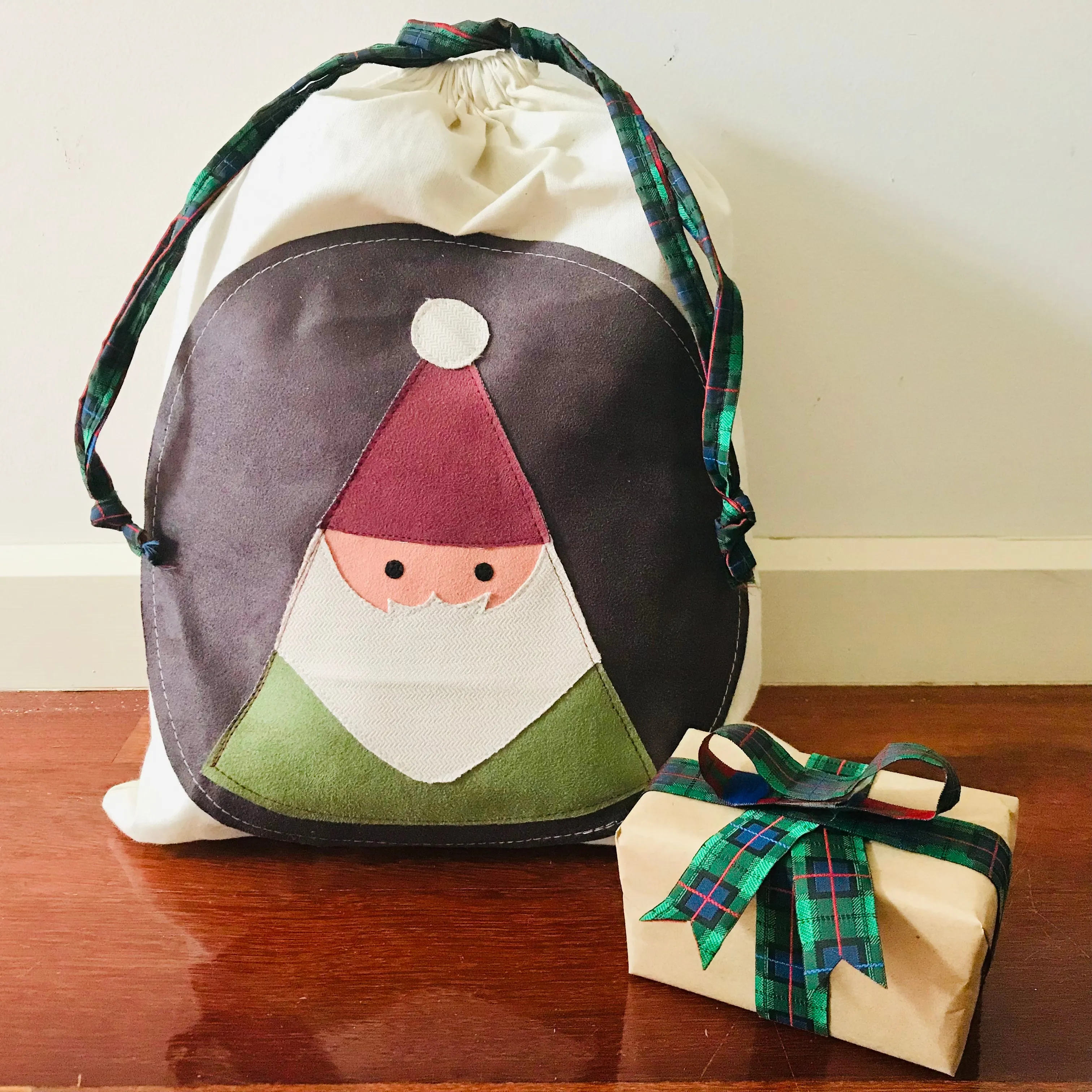 Reusable Eco Sustainable applique Christmas Gift Drawstring Sack Bags