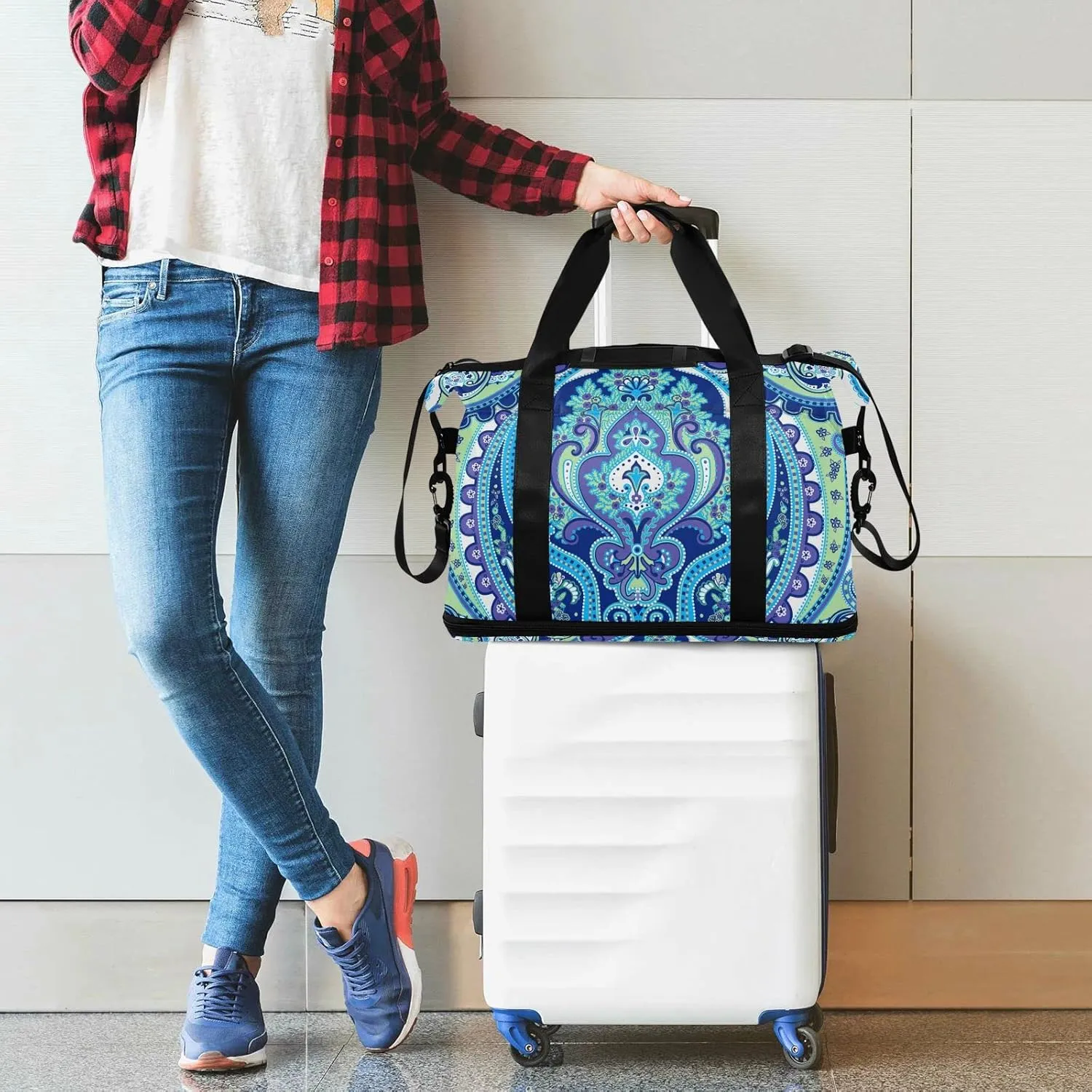 Seamless Paisley Flowers Turquoise Blue Floral Flowers Pattern Foldable Travel Bag, Camping Luggage bag, Portable Gym Bag, Sports Bag, Toiletry Bag with Handles Adjustable Shoulder Strap