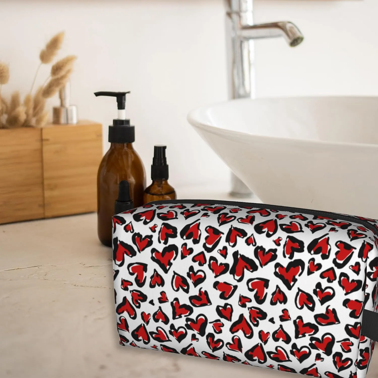Travel Toiletry Bag Abstract Heart Pattern Personalized Travel Makeup Bag Large Capacity with Zipper Multi-Style Portable,Women and Men Gift Idea Travel Cosmetic Bag