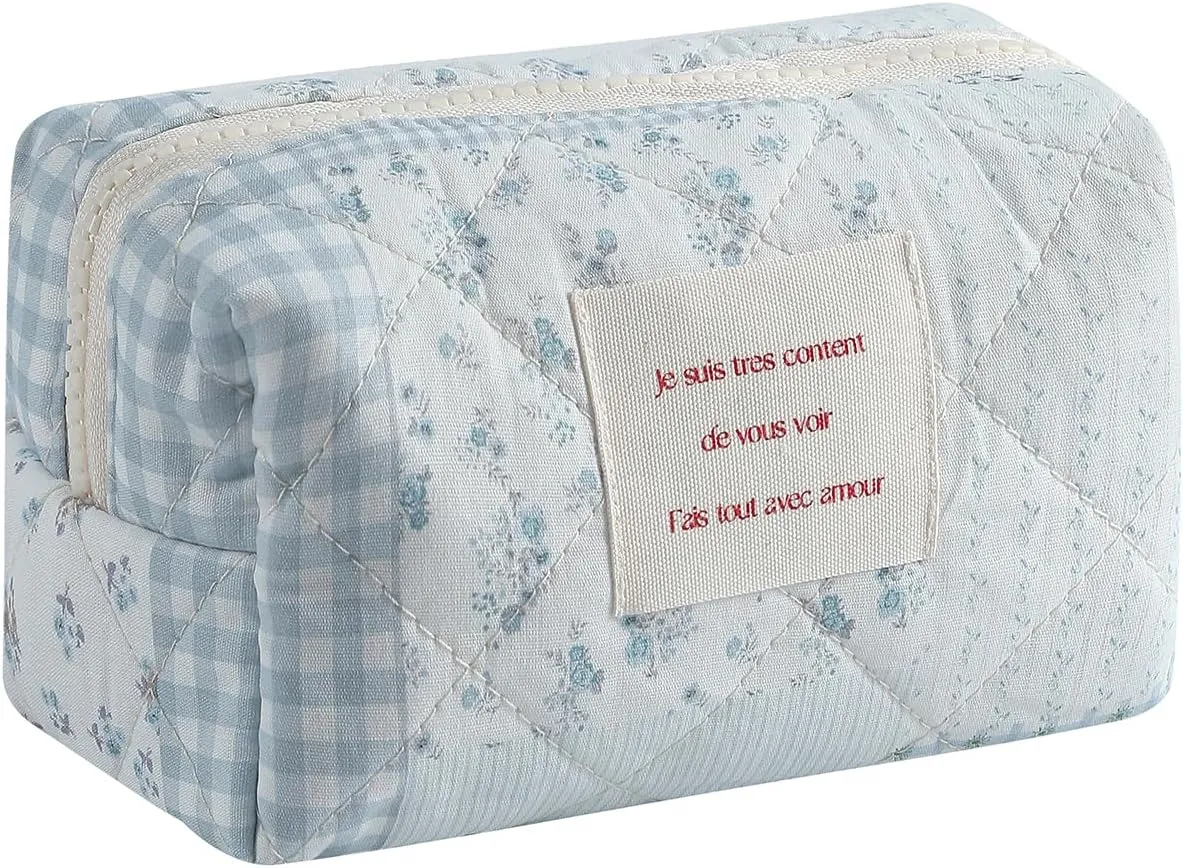 uekeboag Small Cute Floral Quilted Cotton Makeup Bag,Mini Coquette Quilted Cosmetic Pouch with Zipper,Kawaii Travel Toiletry Bags for Purse(01 Blue checked Flower)