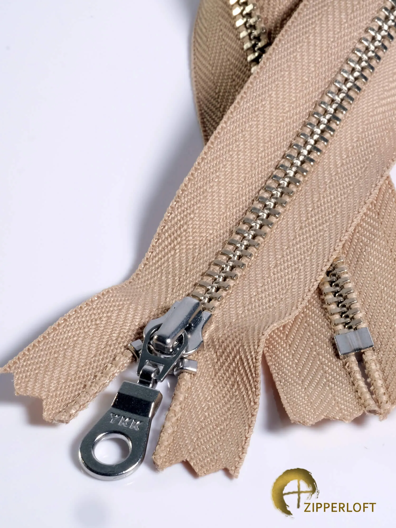 YKK #4.5 Nickel-Silver (4-12" / 10.2-30.5cm) - 085 Toasted Beige