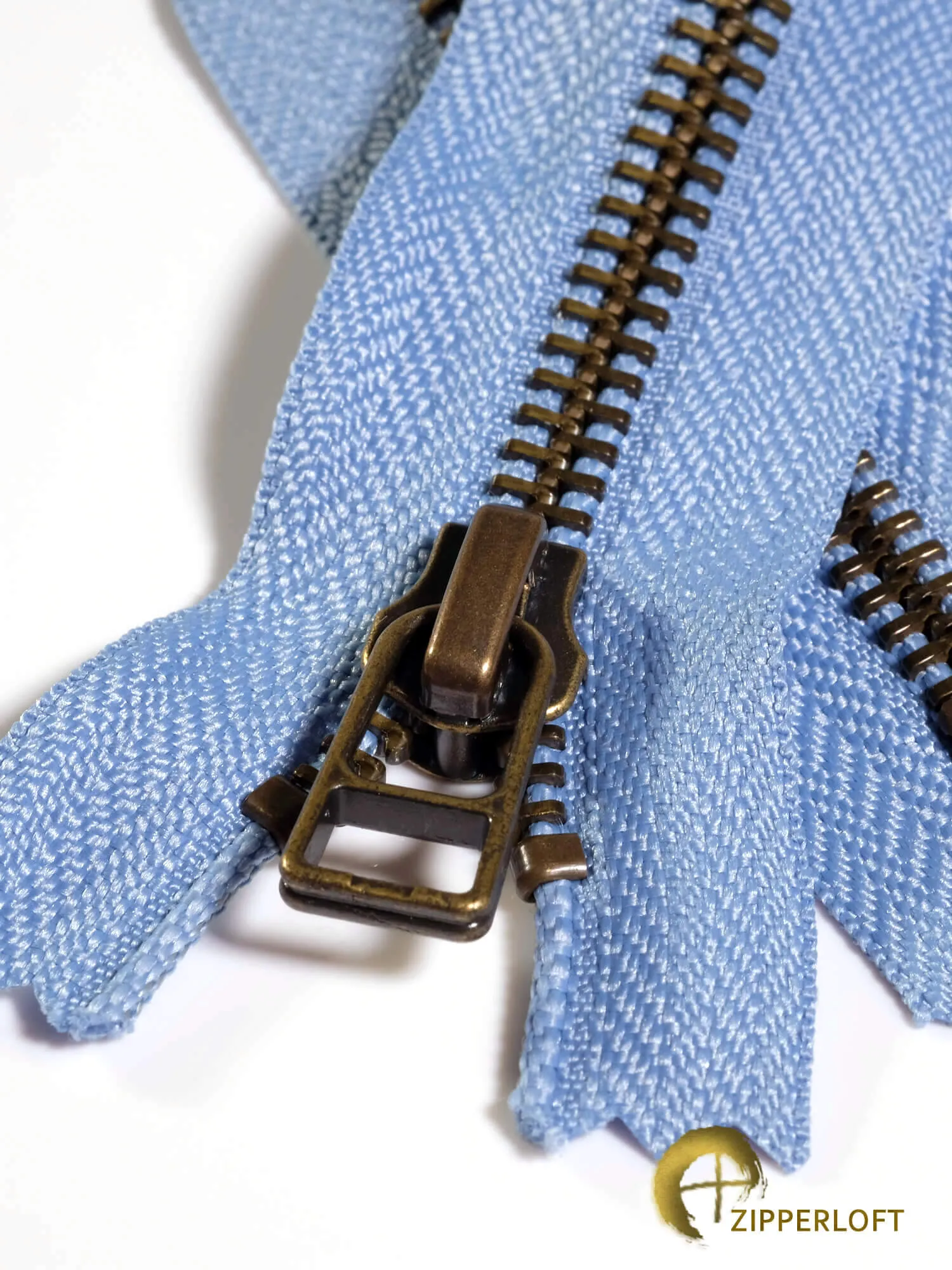 YKK #5 Antique (5-10" / 12.7-25.4cm) - 352 Icy Blue