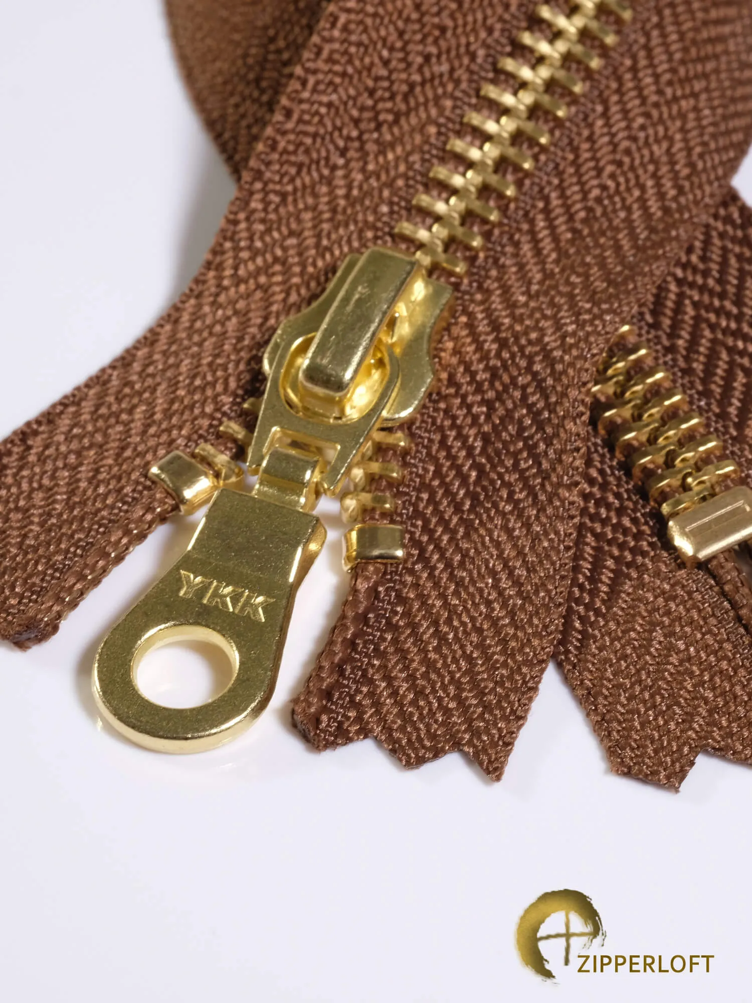 YKK #5 Golden Brass (5-18" / 12.7-45.7cm) - 900 Nutmeg
