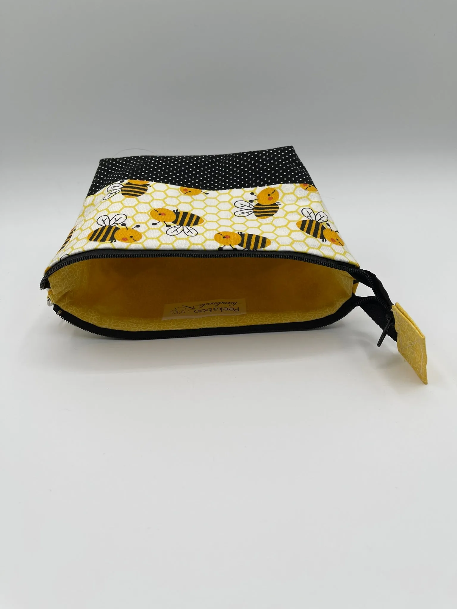 Zipper Bucket Bag - Bees on Honeycomb