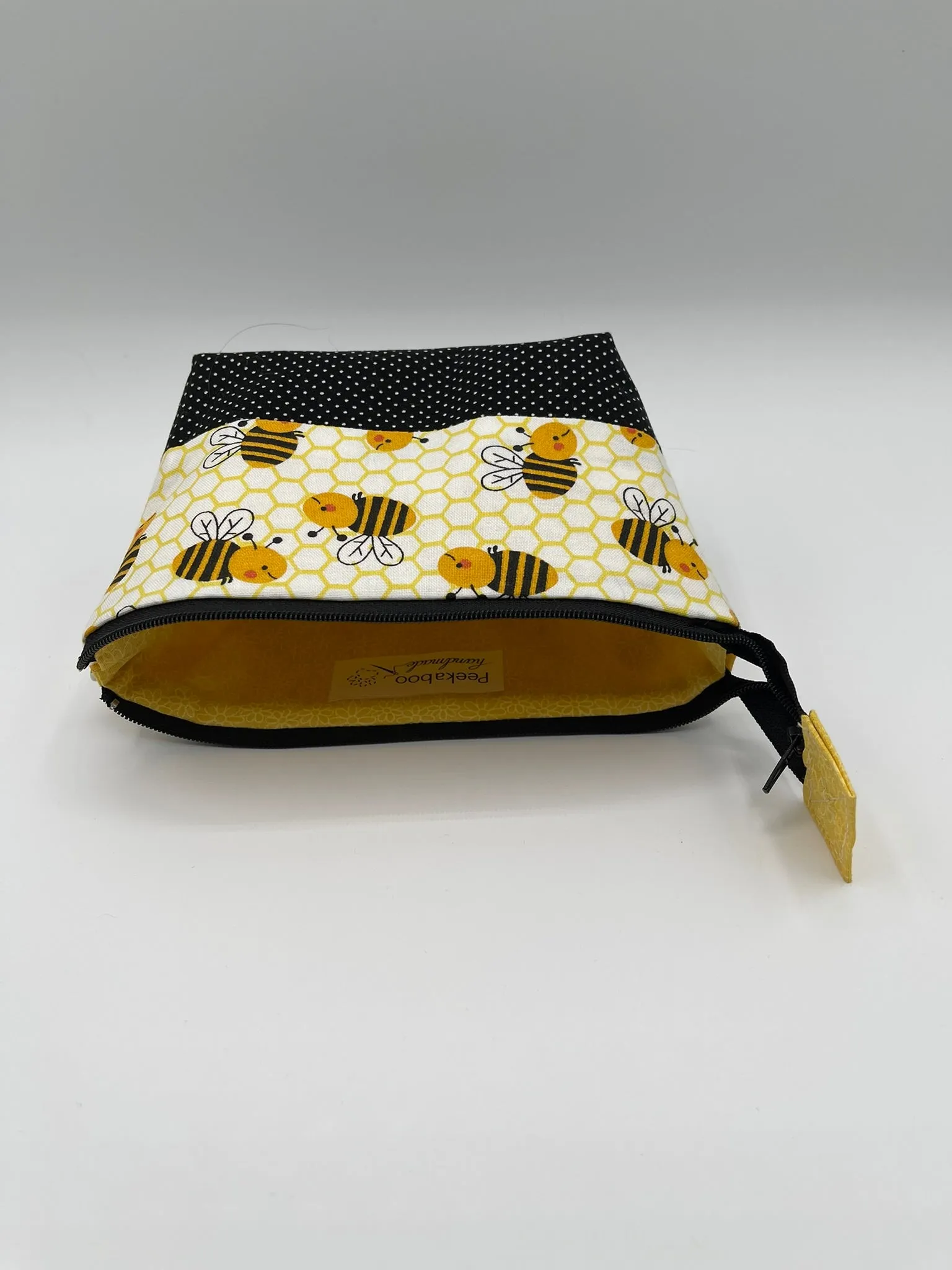 Zipper Bucket Bag - Bees on Honeycomb