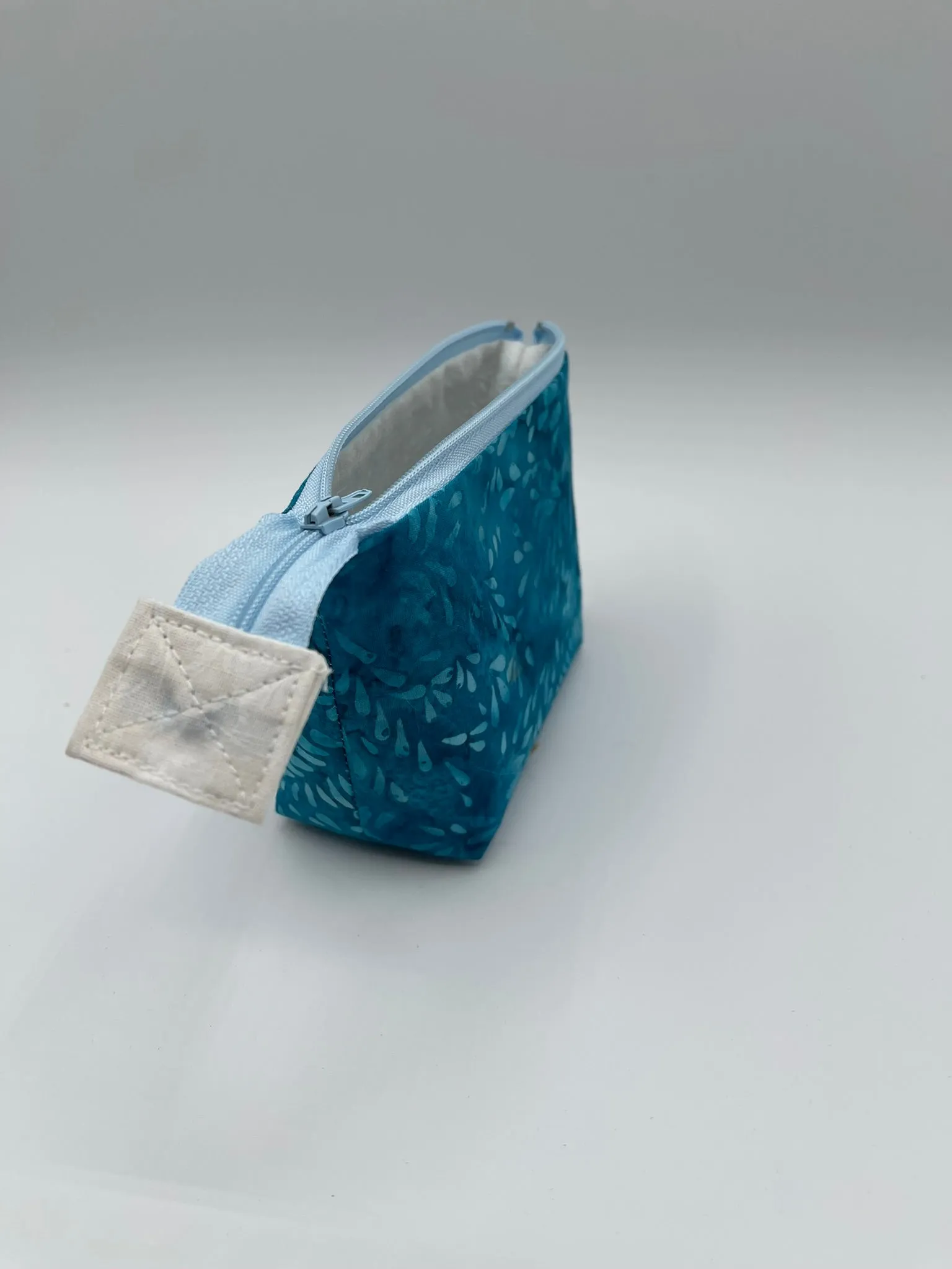 Zipper Bucket Bag - Blue Batik