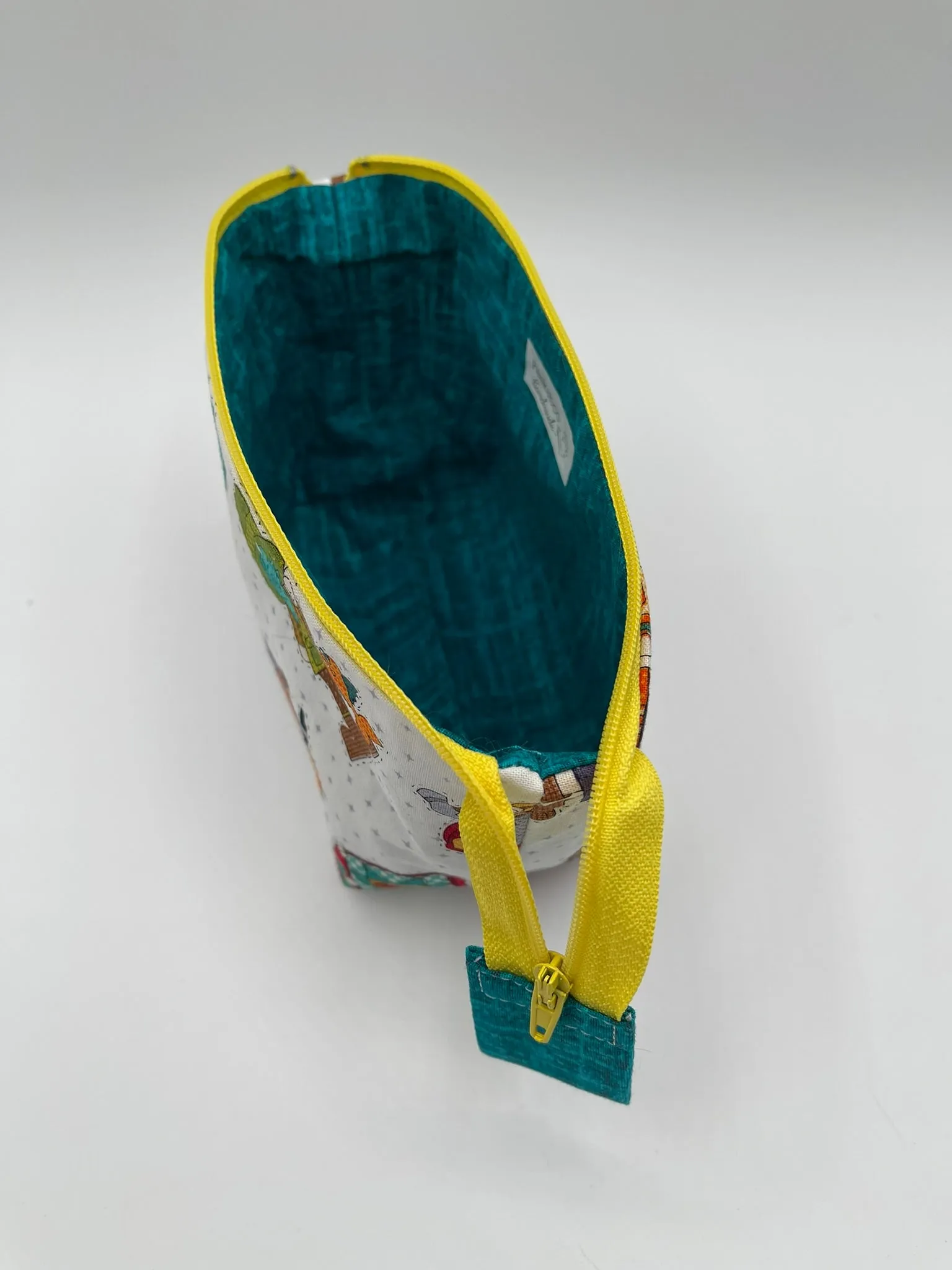 Zipper Bucket Bag - Career Gnomes