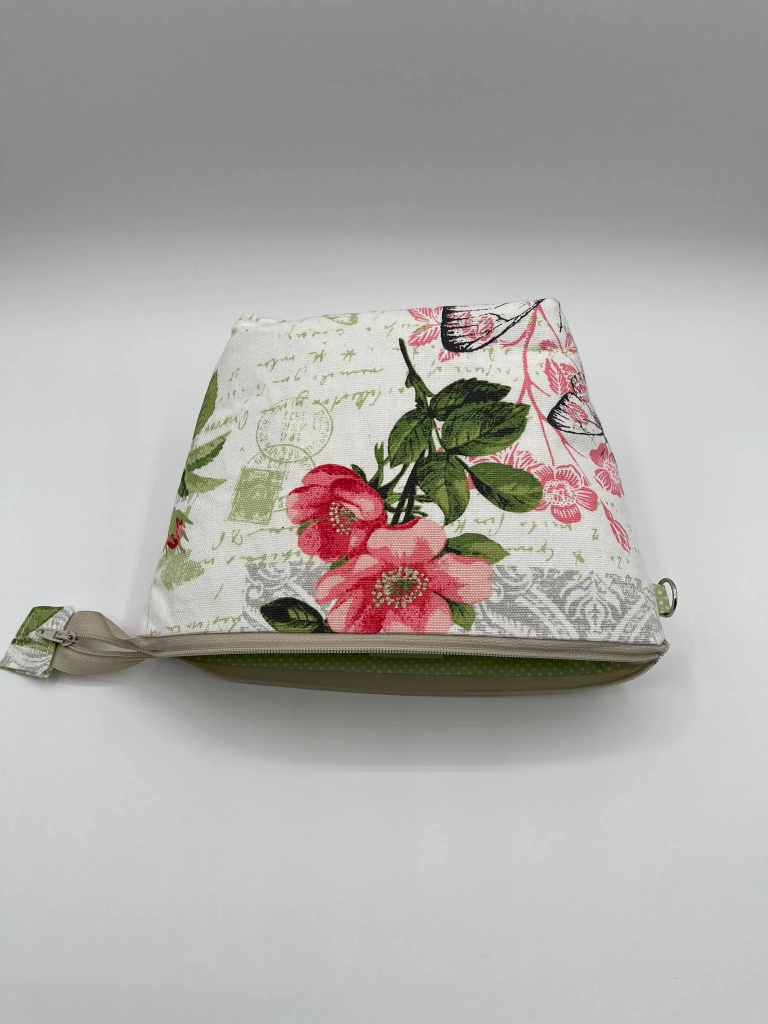 Zipper Bucket Bag - Coral Rose Collage