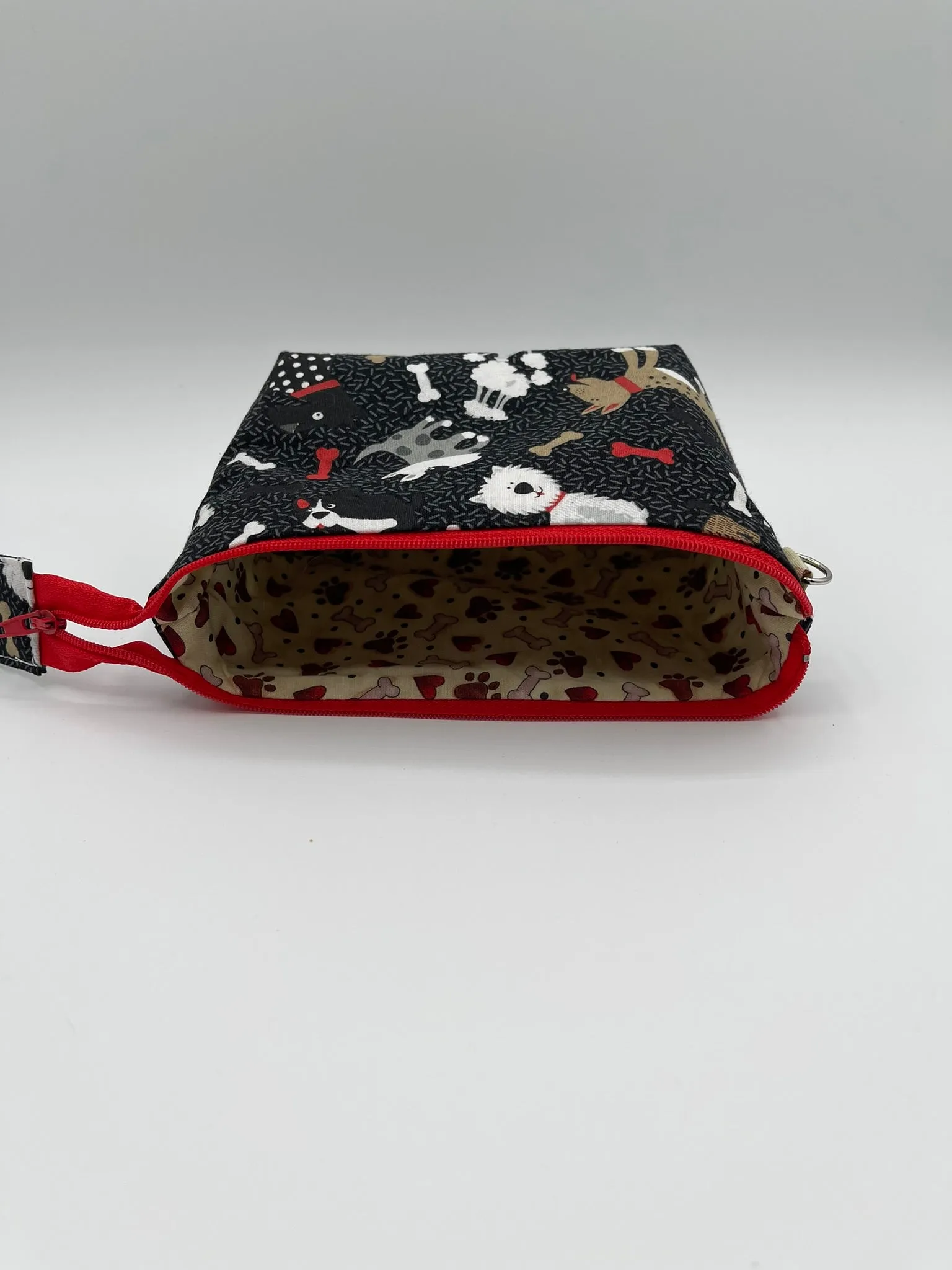 Zipper Bucket Bag - Dogs on Black