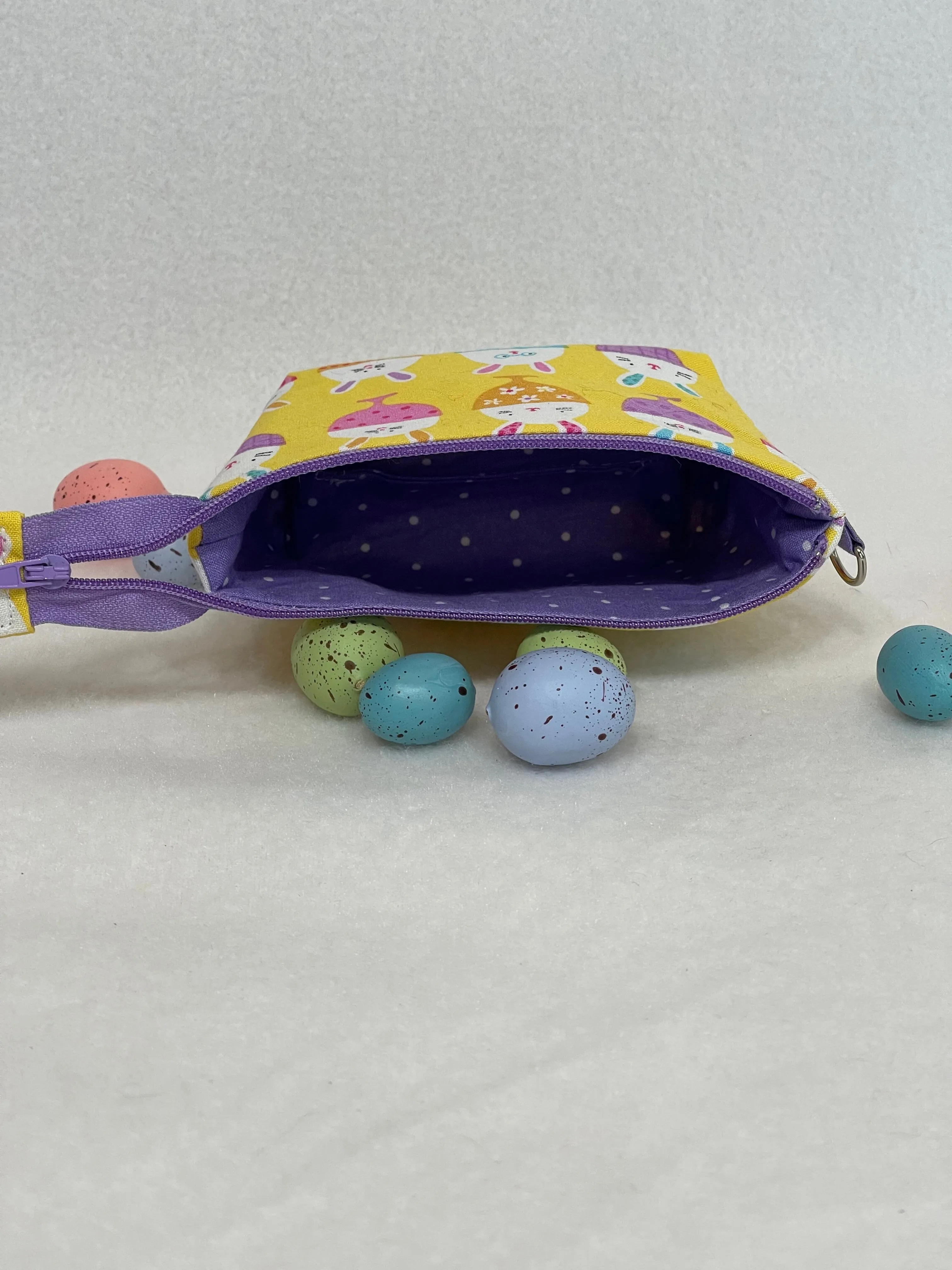 Zipper Bucket Bag - Easter Bunny Eggs