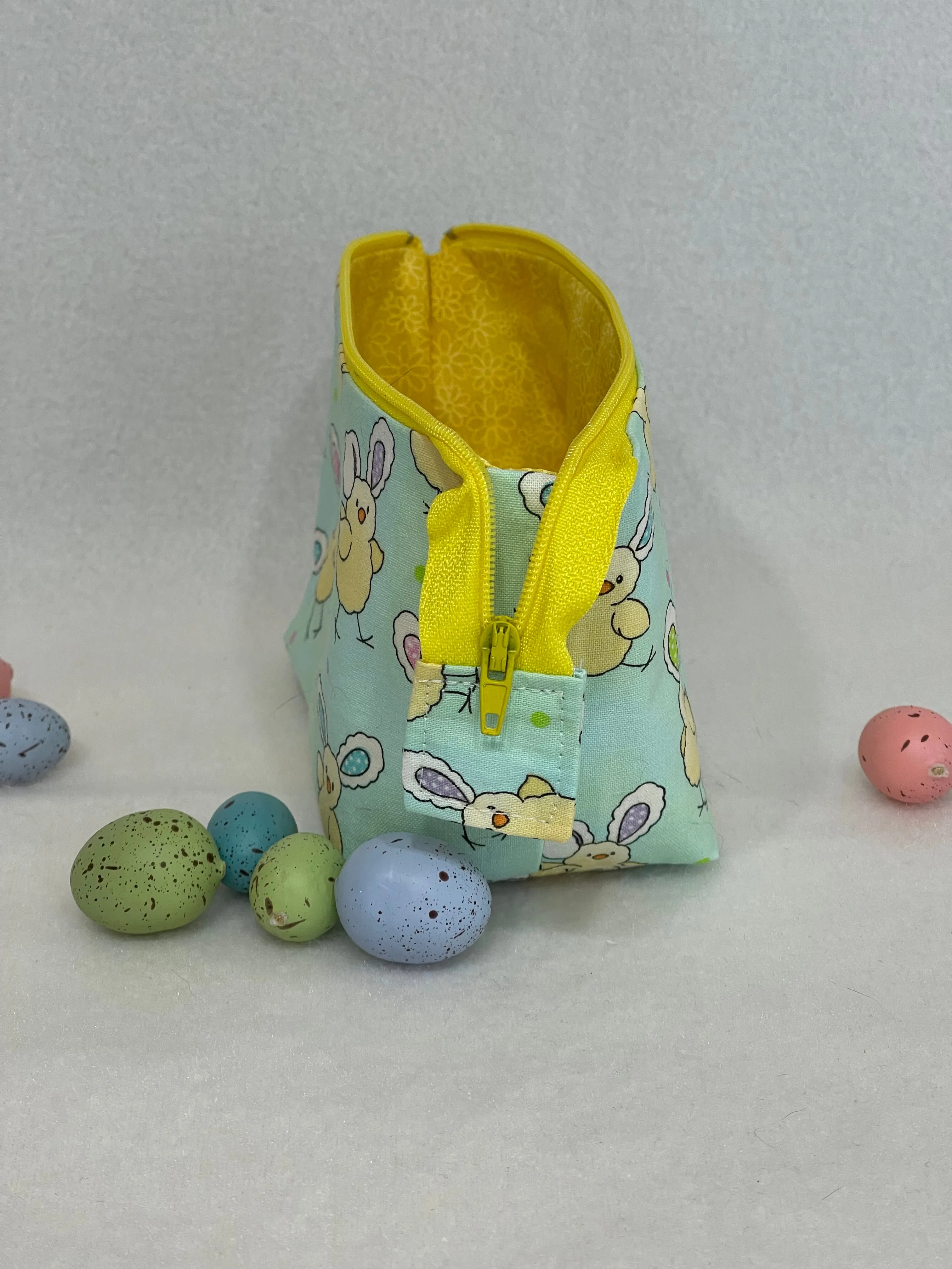Zipper Bucket Bag - Easter Chick Bunny Ears