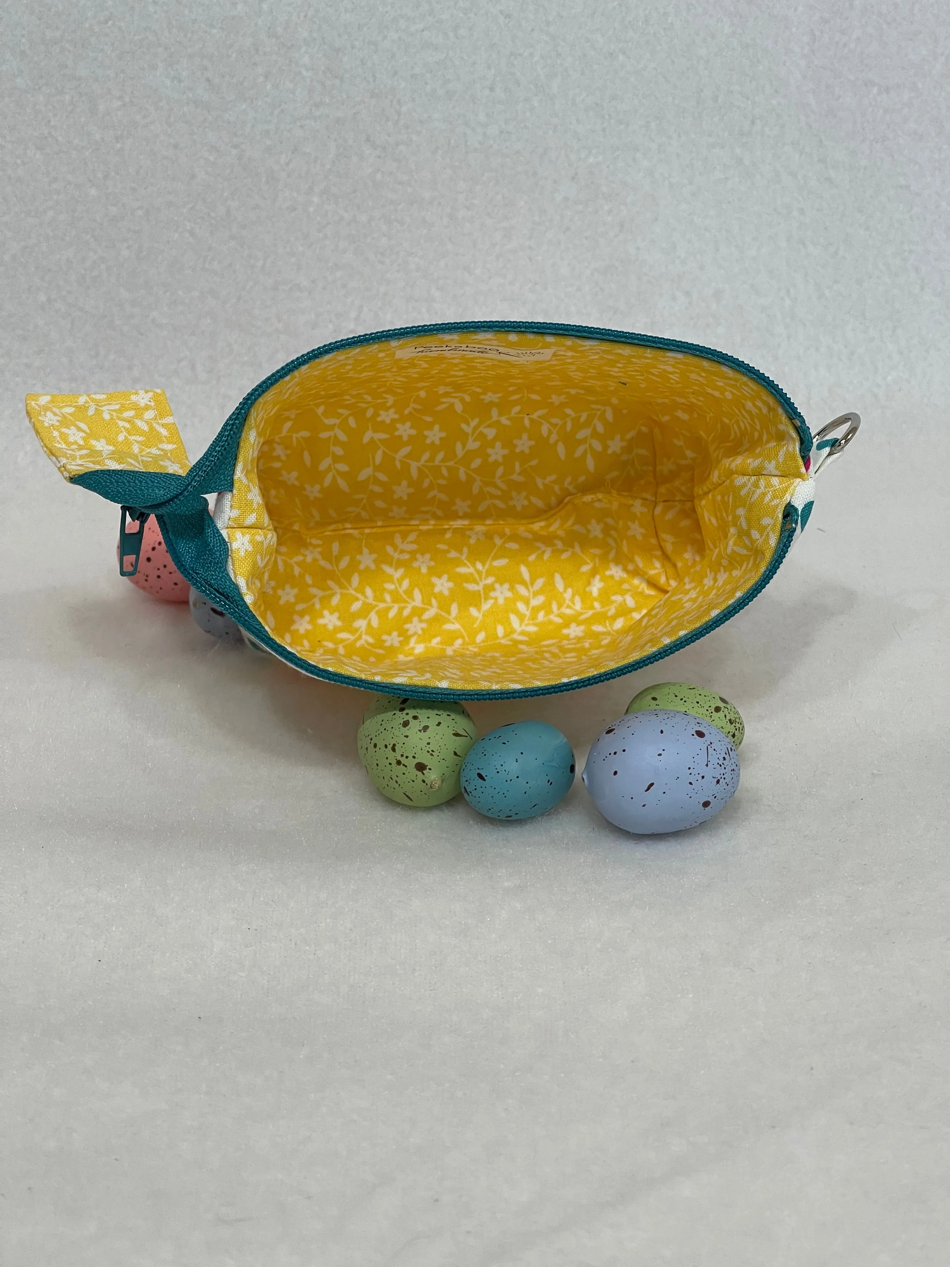 Zipper Bucket Bag - Easter Dots