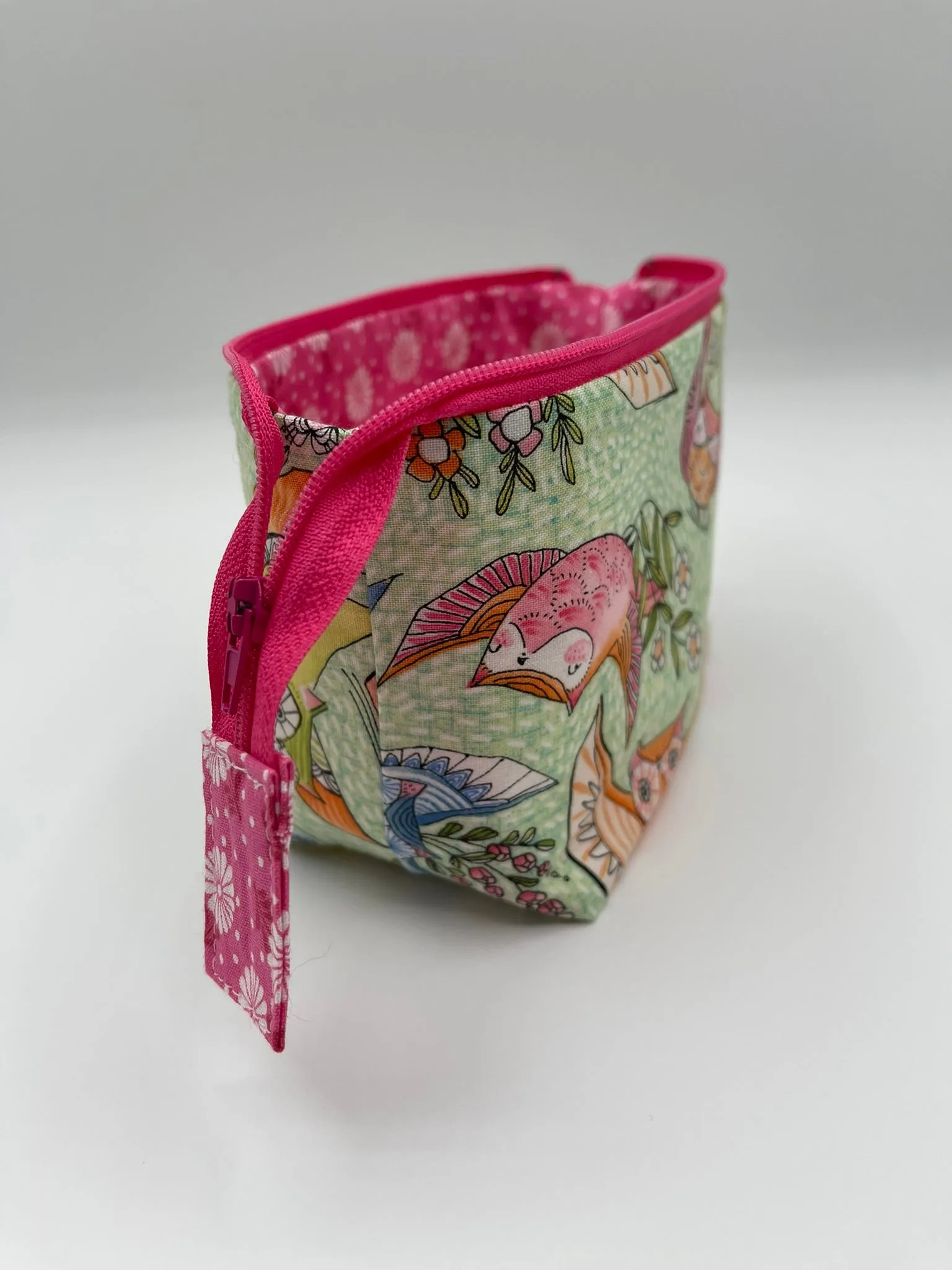 Zipper Bucket Bag - Flying Owls