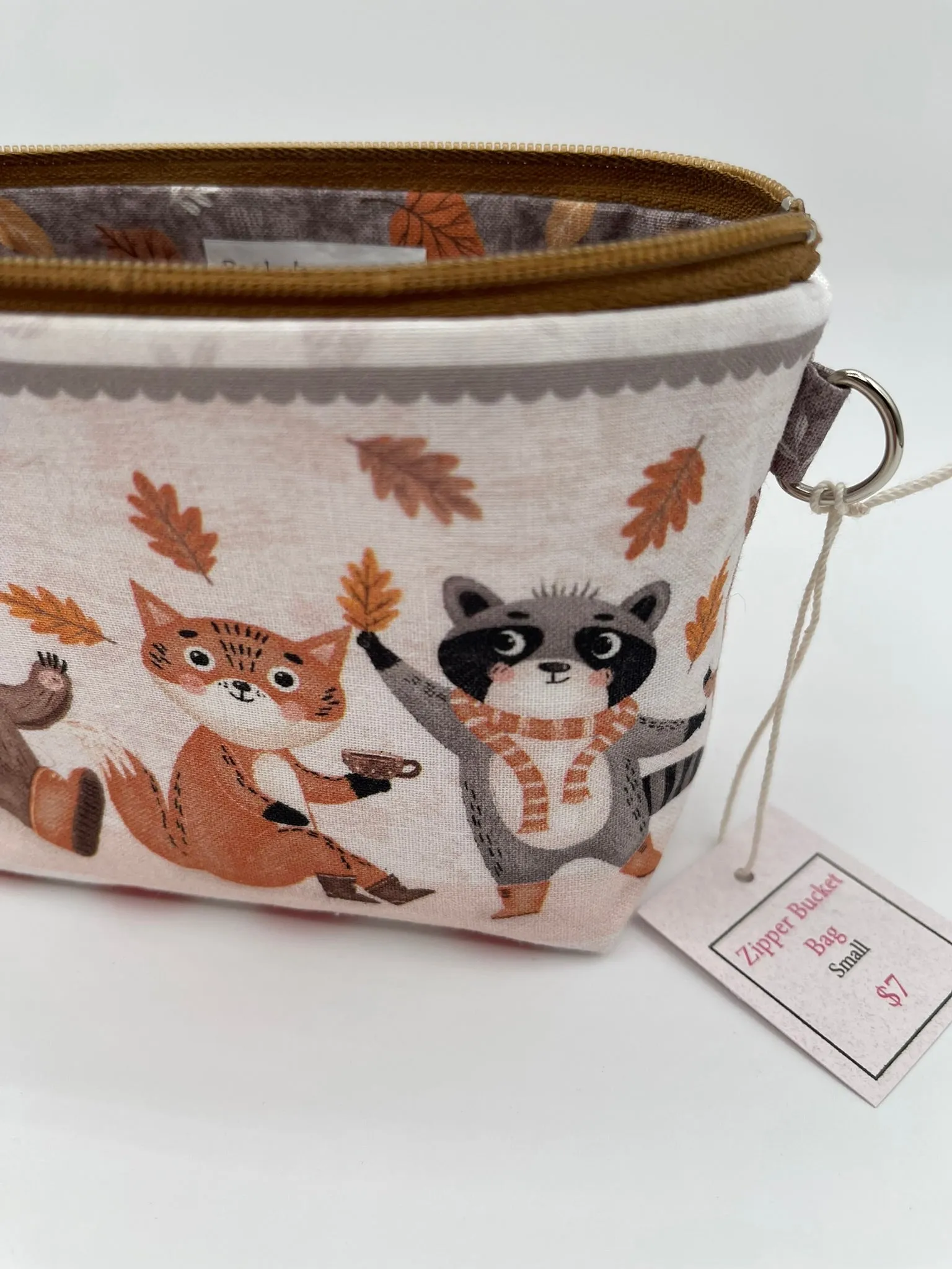 Zipper Bucket Bag - Fox & Friends