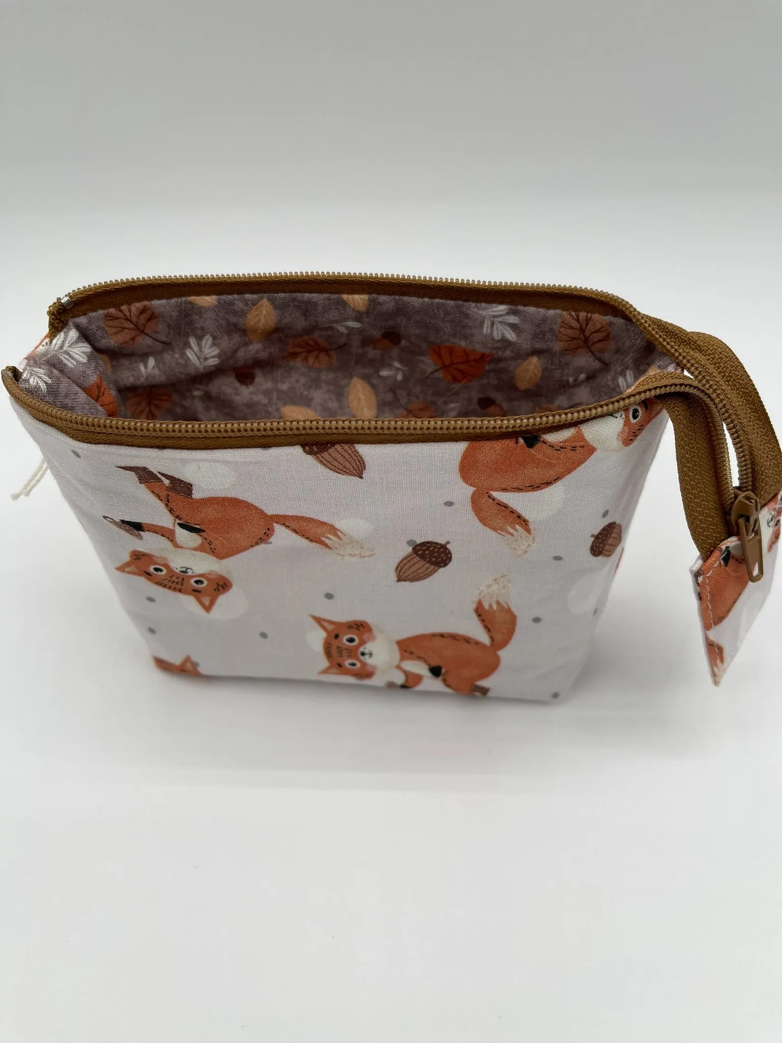 Zipper Bucket Bag - Foxes with Coffee