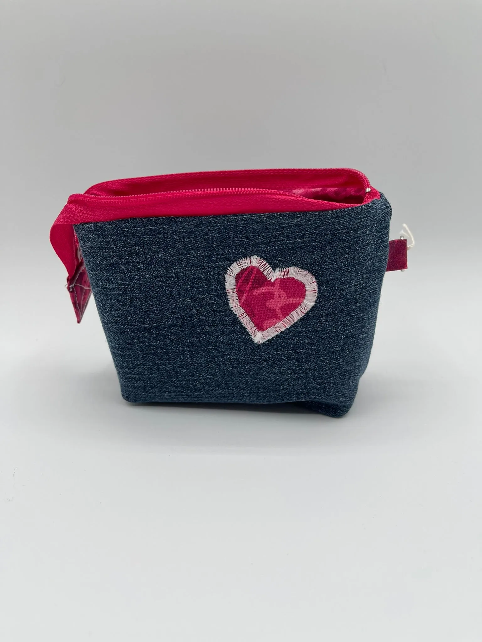 Zipper Bucket Bag - Jeans with Red Heart