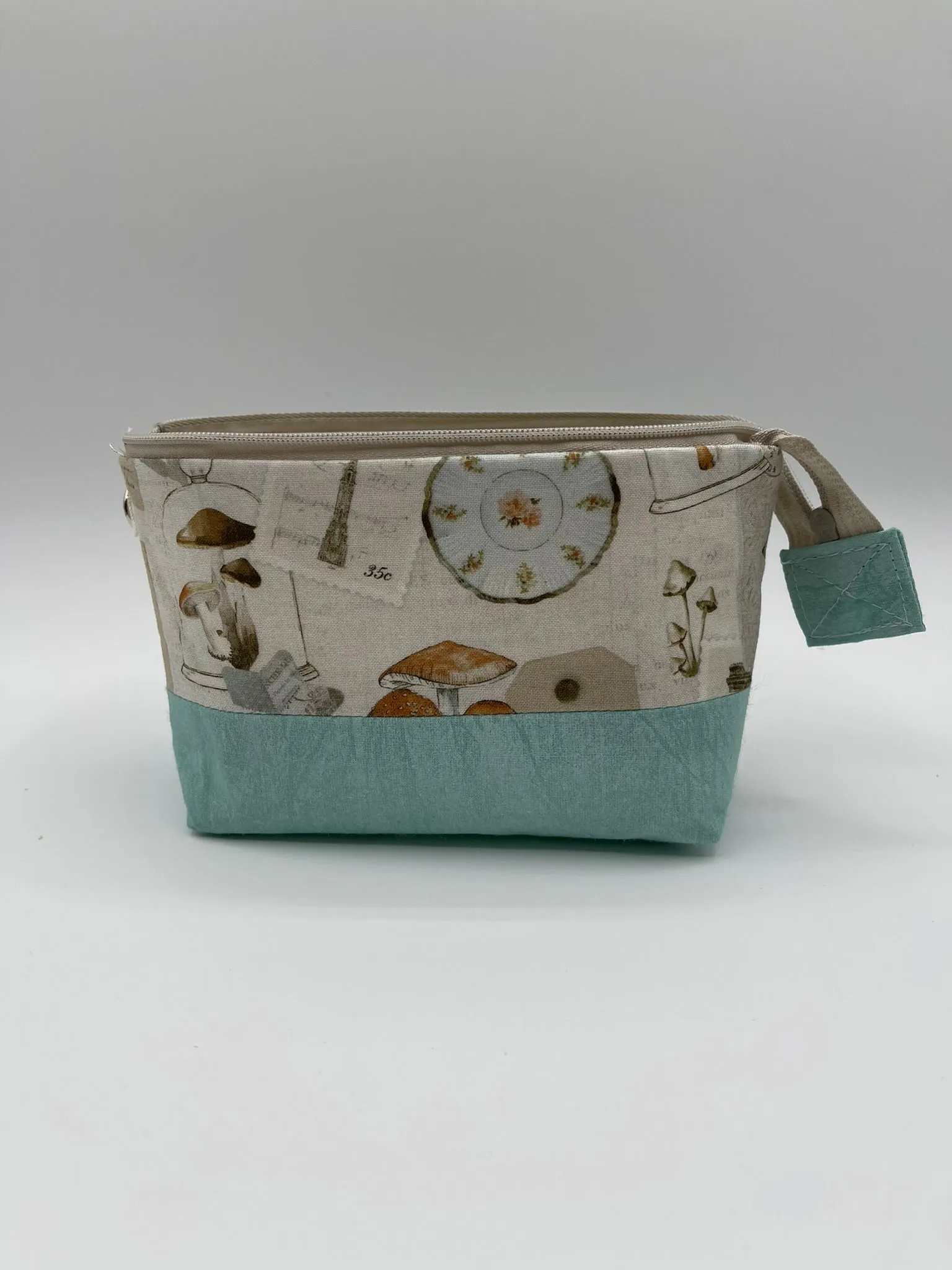 Zipper Bucket Bag - Mushrooms and Time