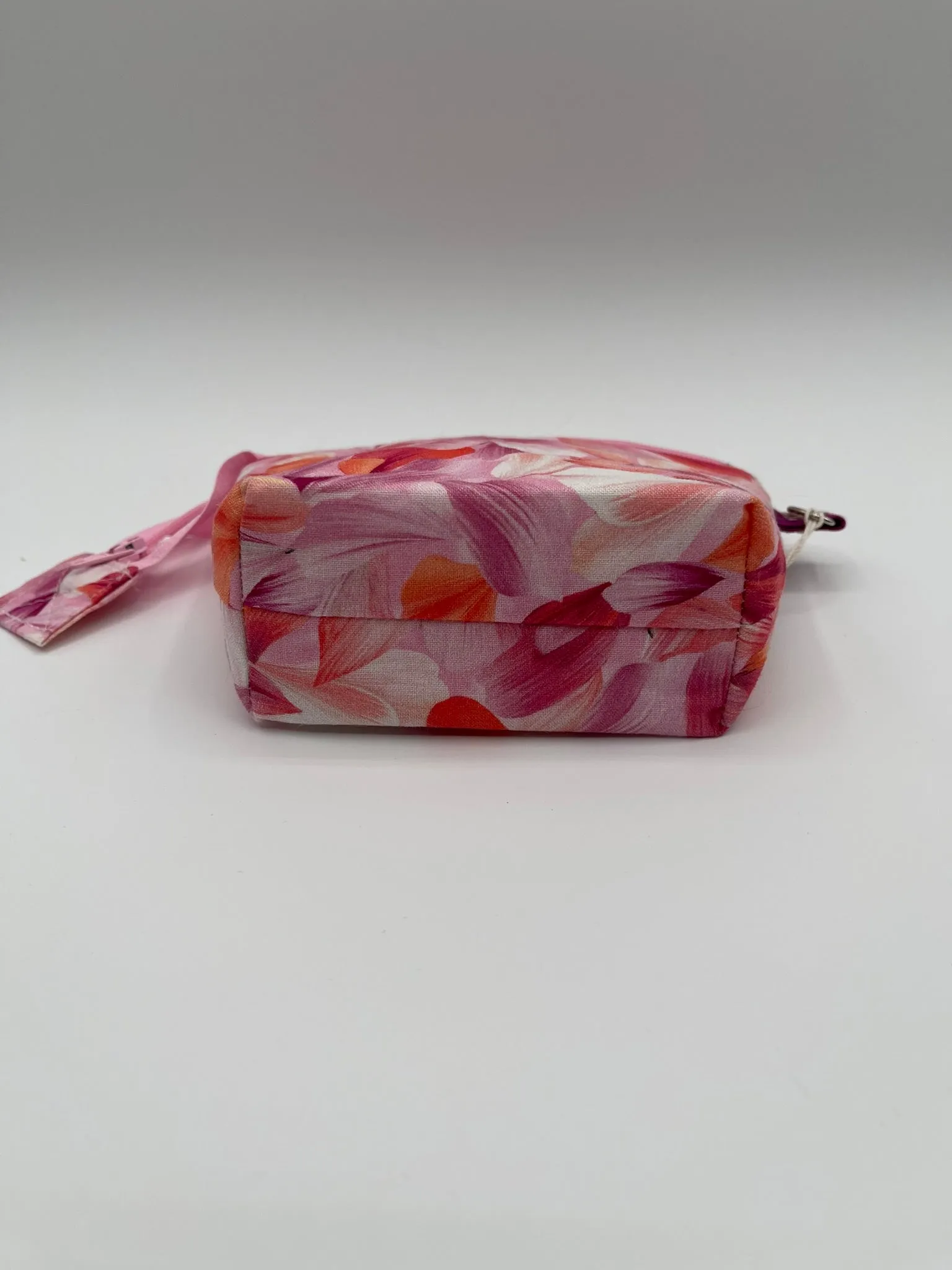 Zipper Bucket Bag - Peach and Pink Petals