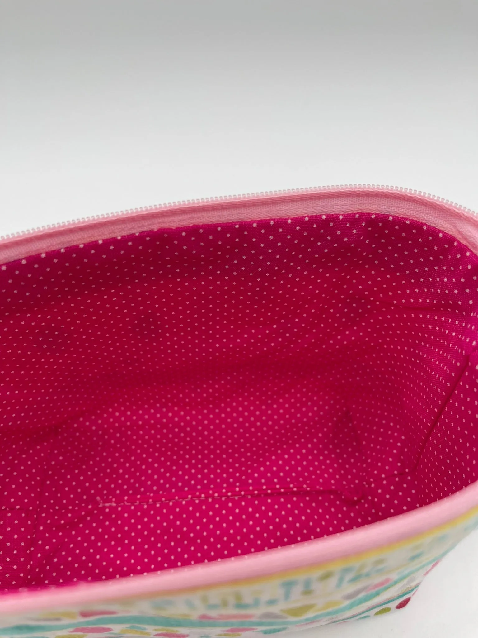Zipper Bucket Bag - Pink and Teal Shapes